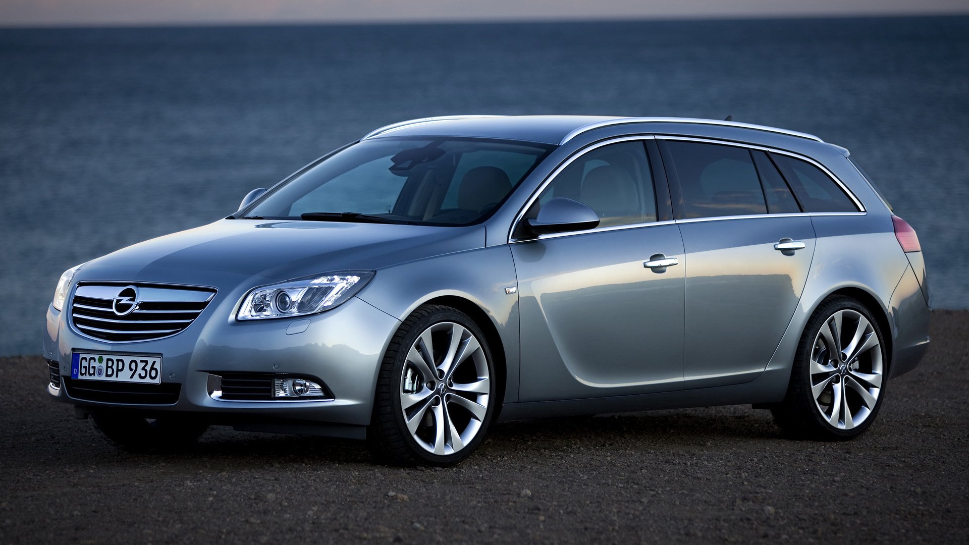 Opel Insignia Sports Tourer Wallpapers