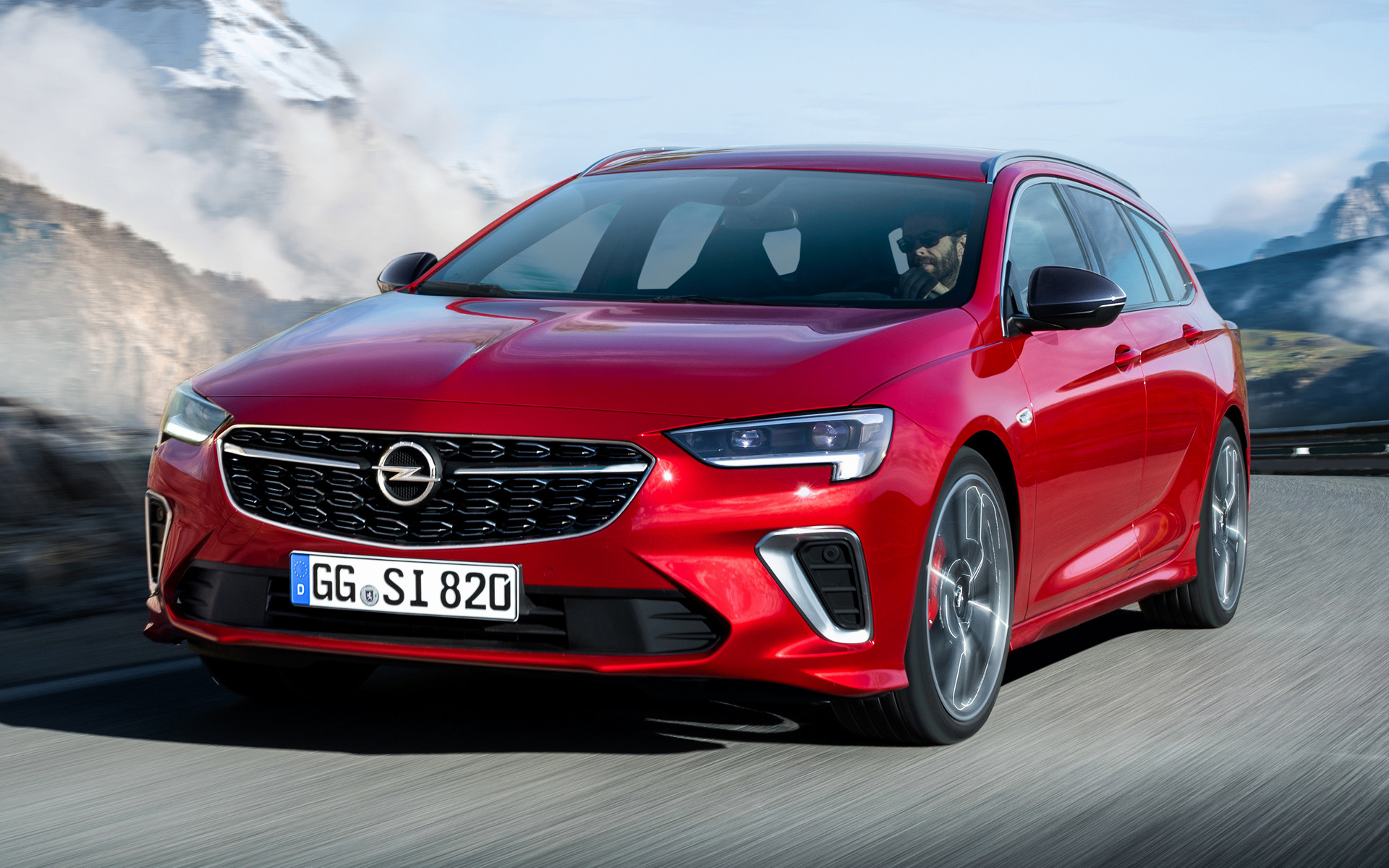 Opel Insignia Sports Tourer Wallpapers