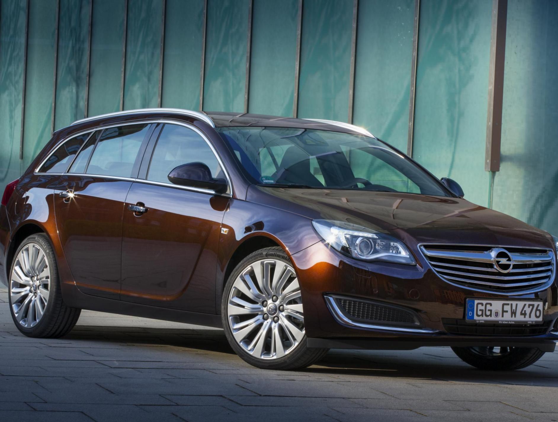 Opel Insignia Sports Tourer Wallpapers