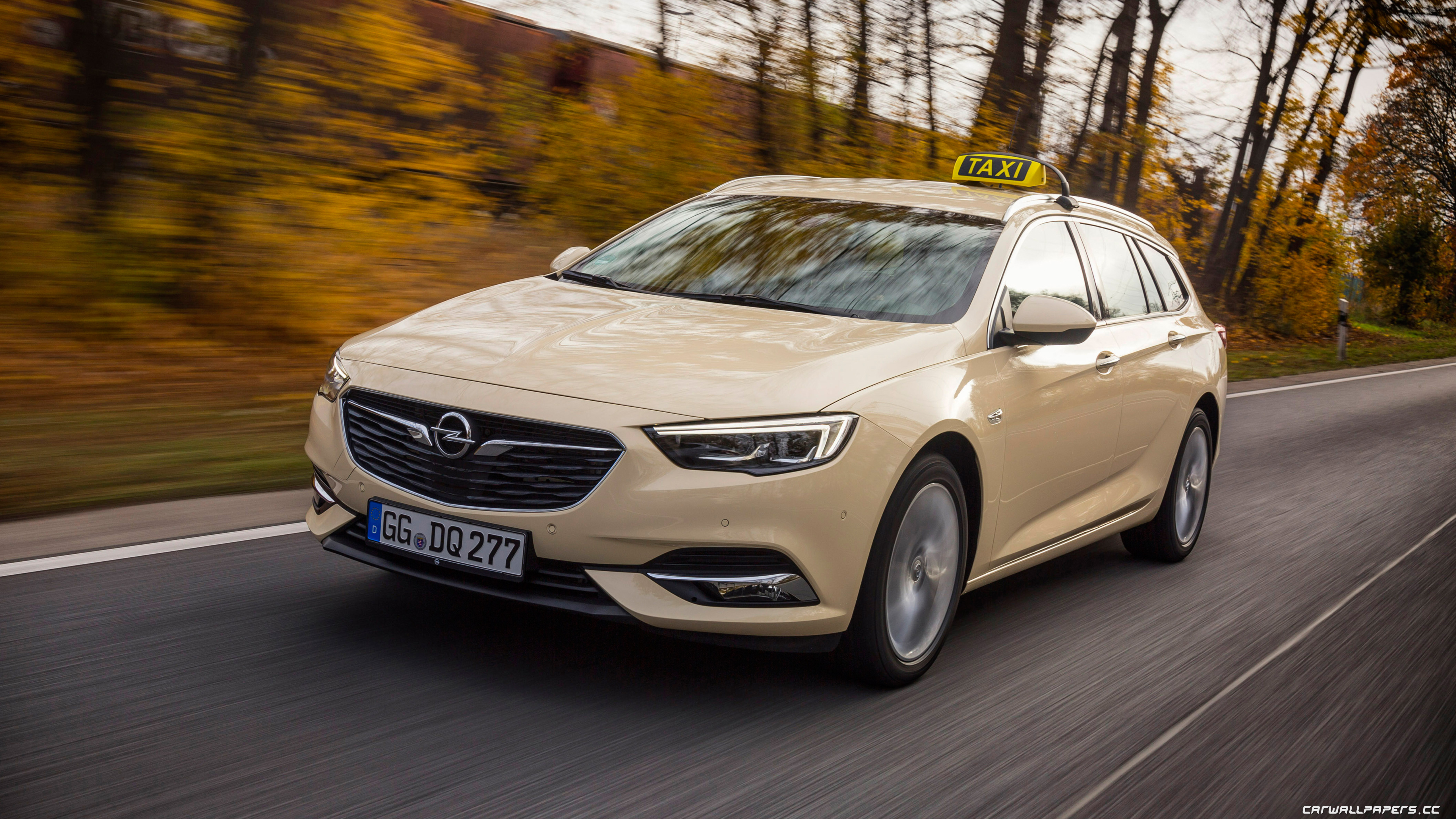 Opel Insignia Sports Tourer Wallpapers