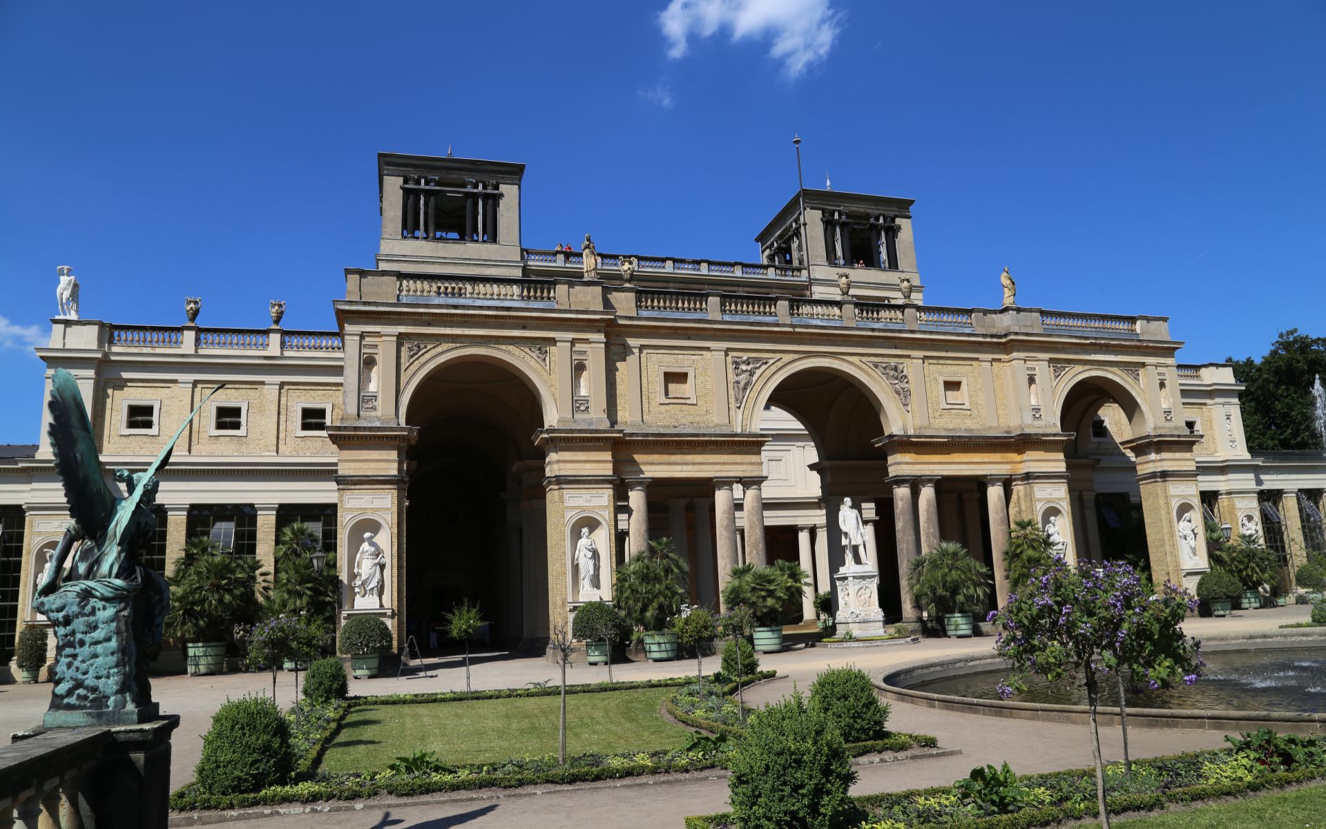 Orangery Palace Wallpapers