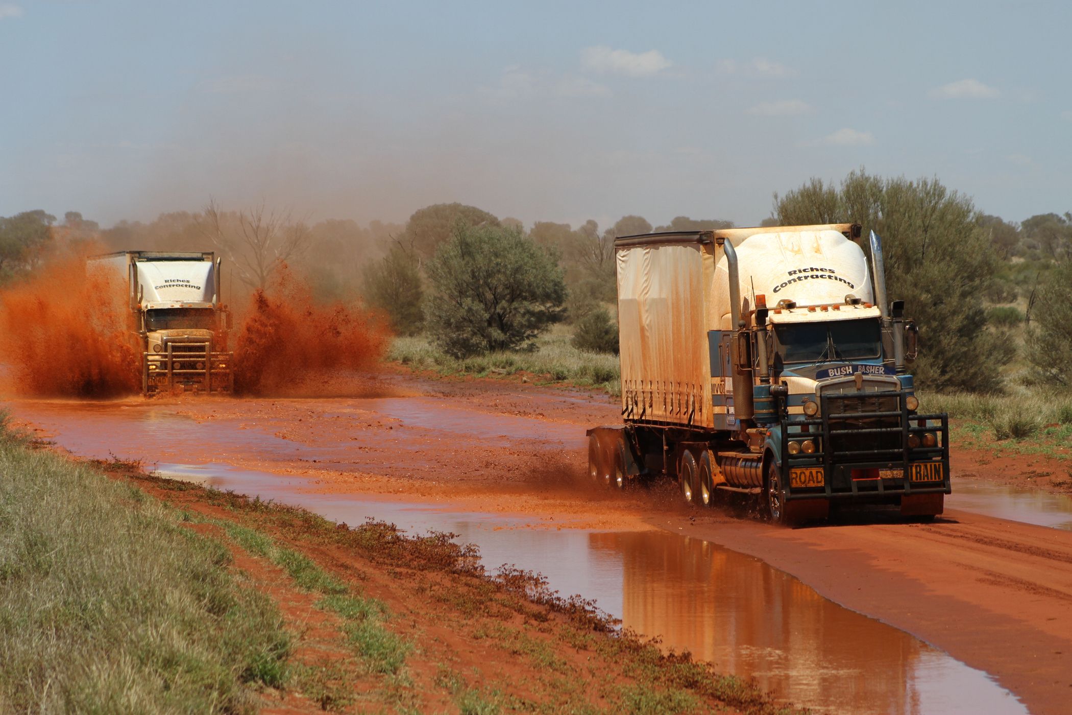 Outback Truckers Wallpapers