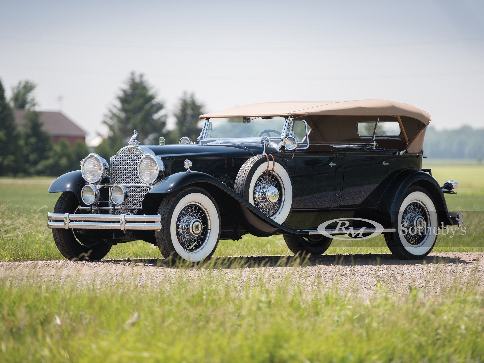 Packard Deluxe Eight All-Weather Town Car Wallpapers