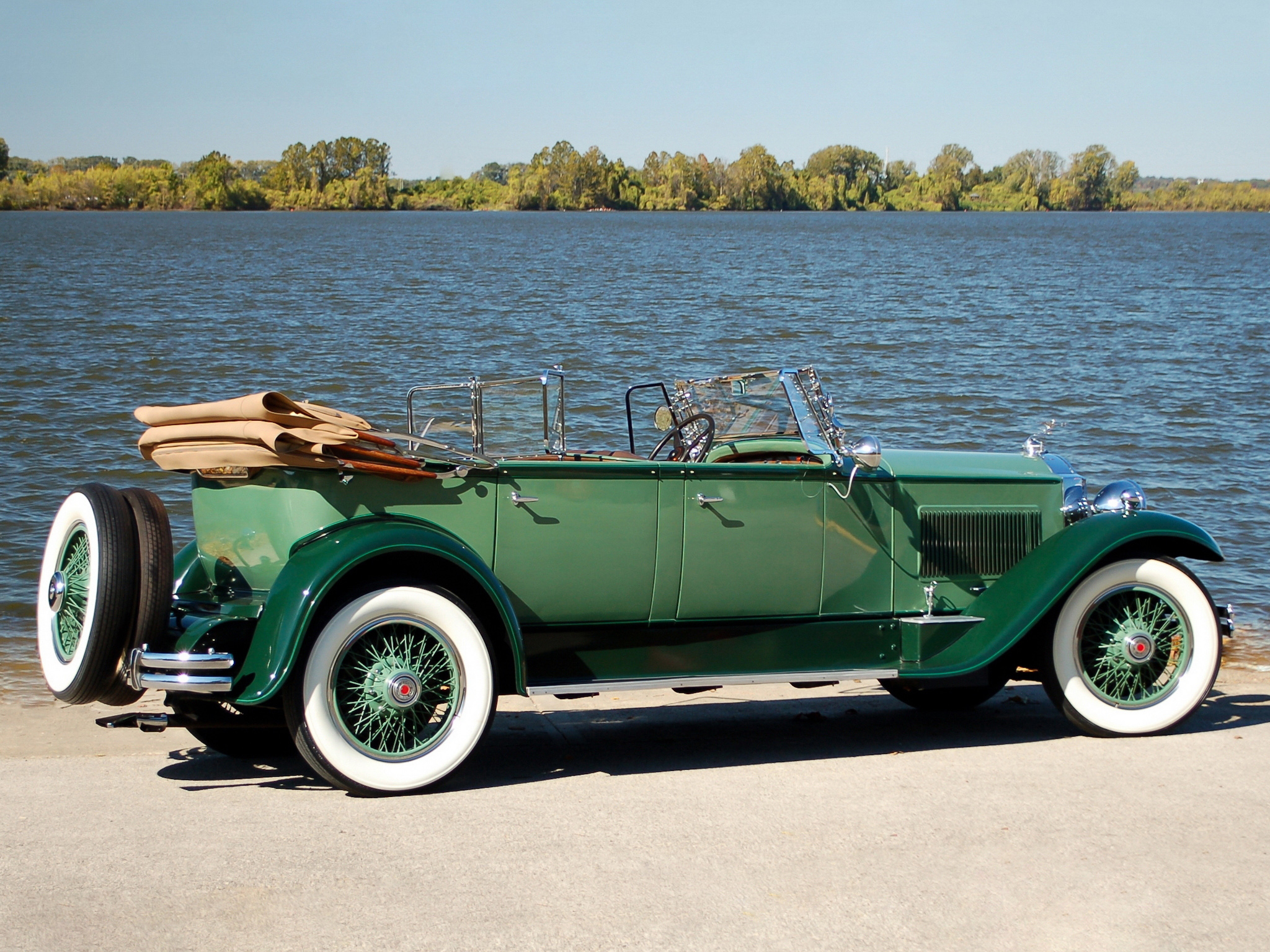 Packard Deluxe Eight Convertible Coupe Wallpapers