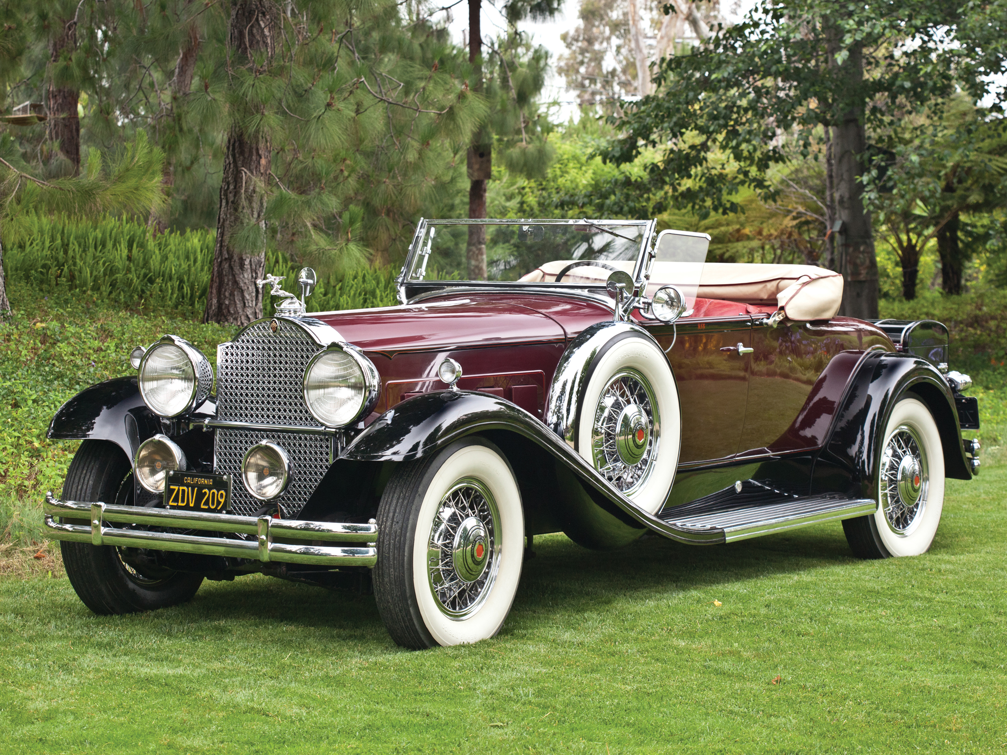 Packard Deluxe Eight Roadster Wallpapers