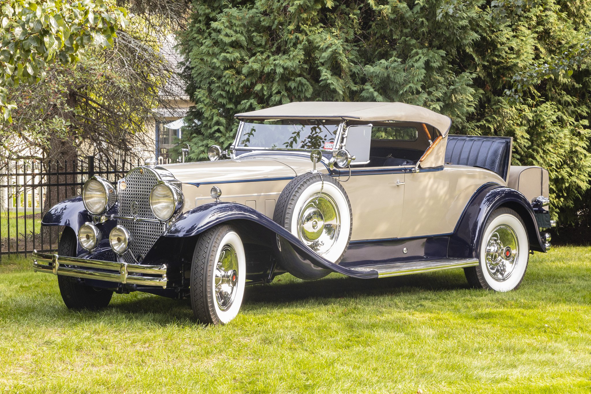 Packard Deluxe Eight Roadster Wallpapers