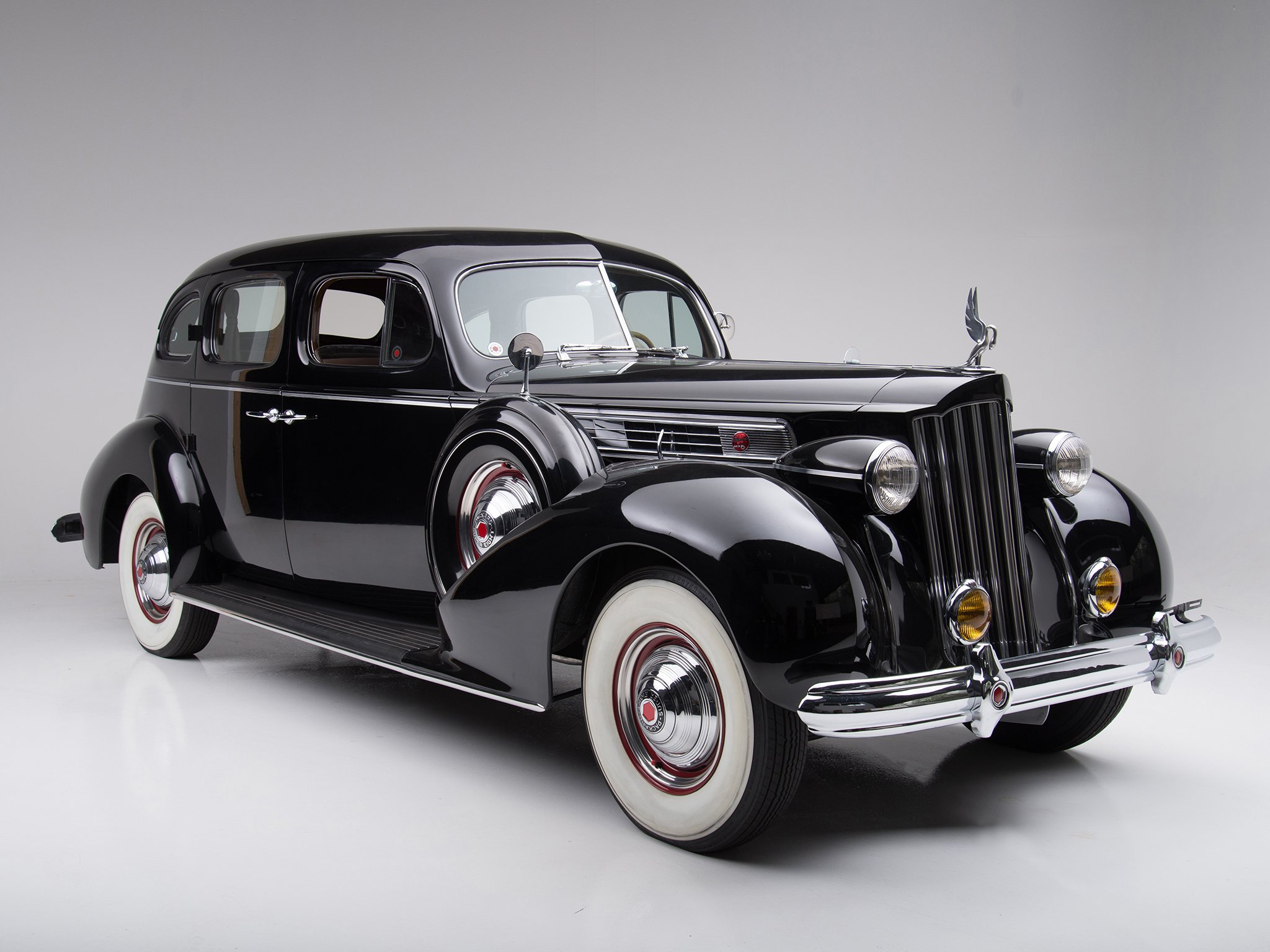Packard Eight Wallpapers