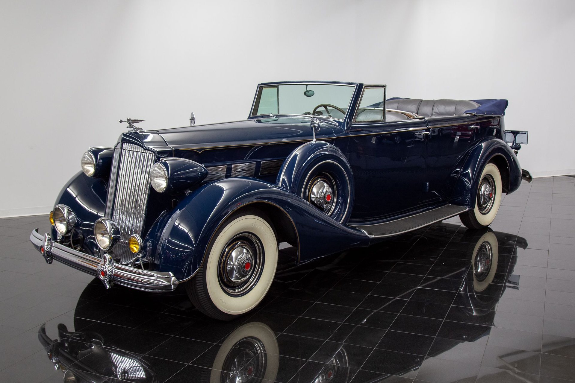 Packard Standard Eight Convertible Sedan Wallpapers