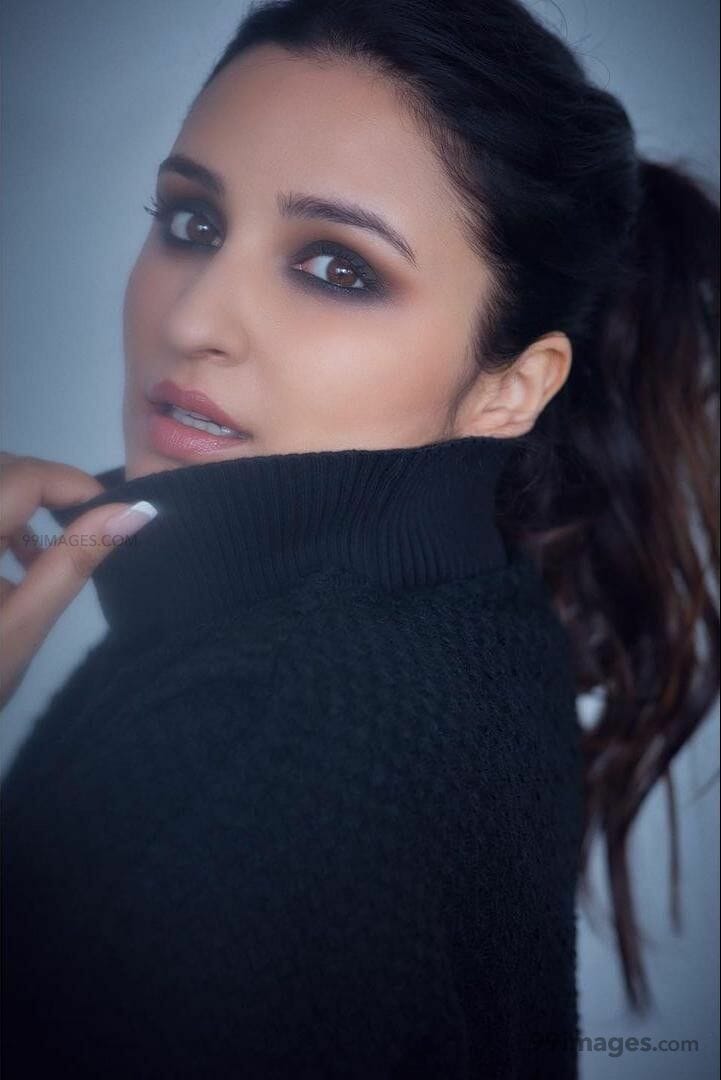 Parineeti Chopra Wallpapers