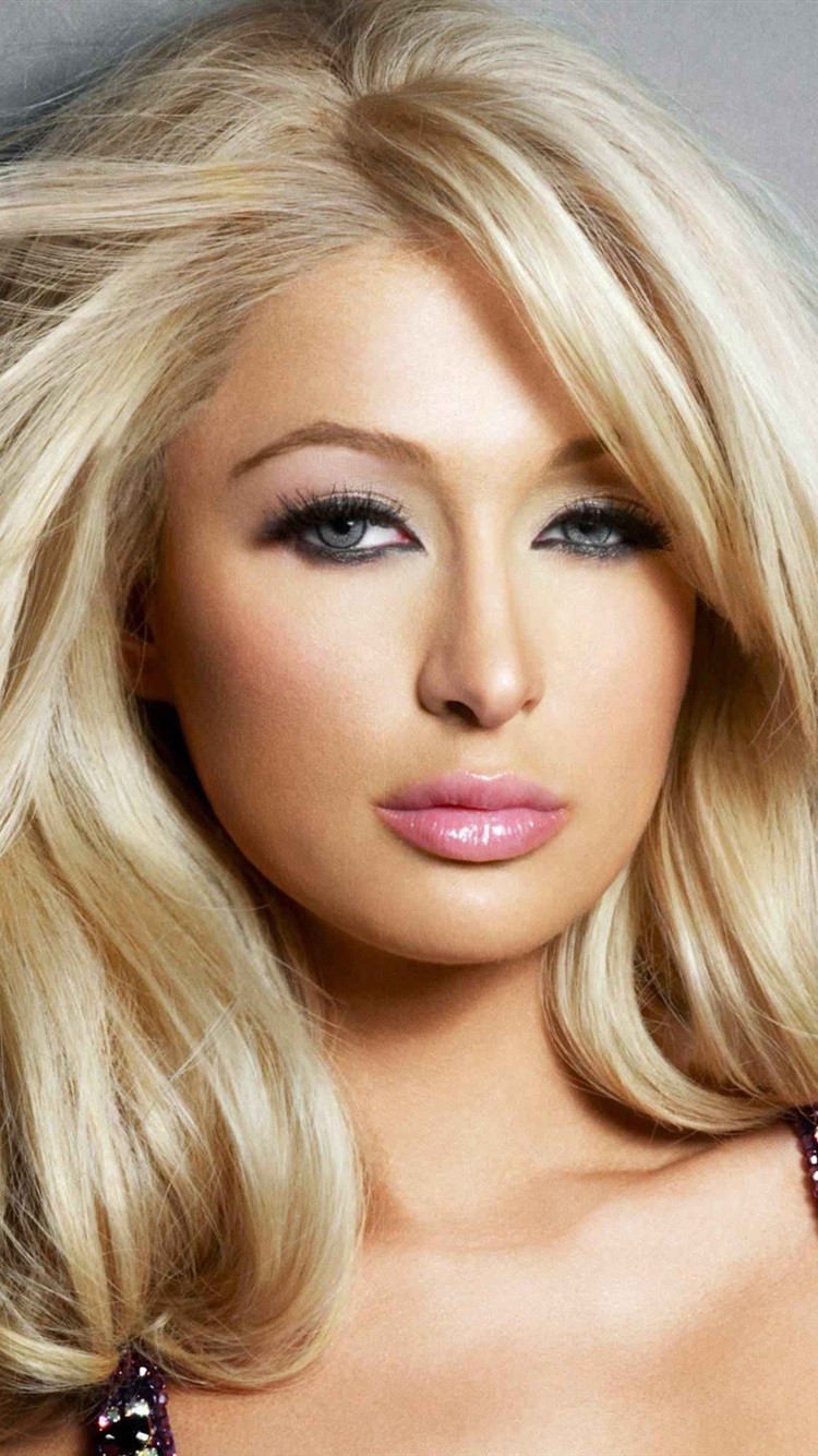 Paris Hilton Wall Paper Wallpapers