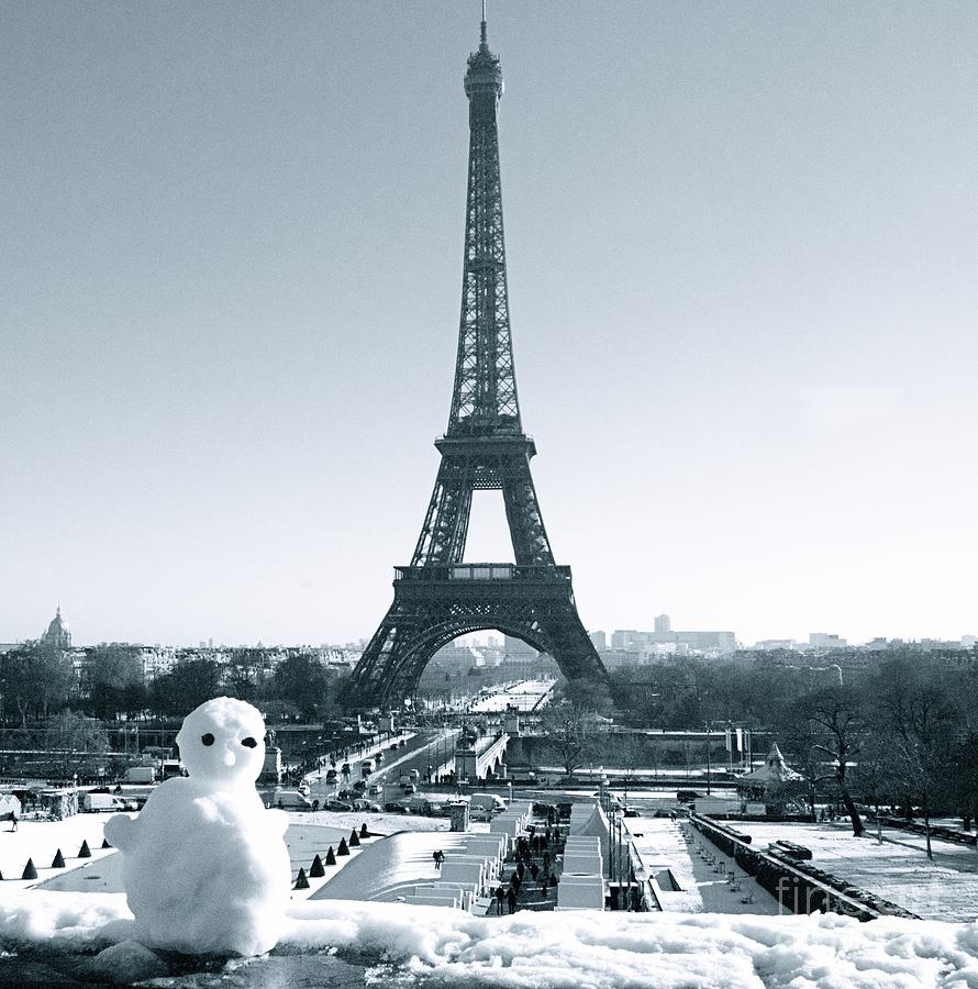 Paris Snow Wallpapers