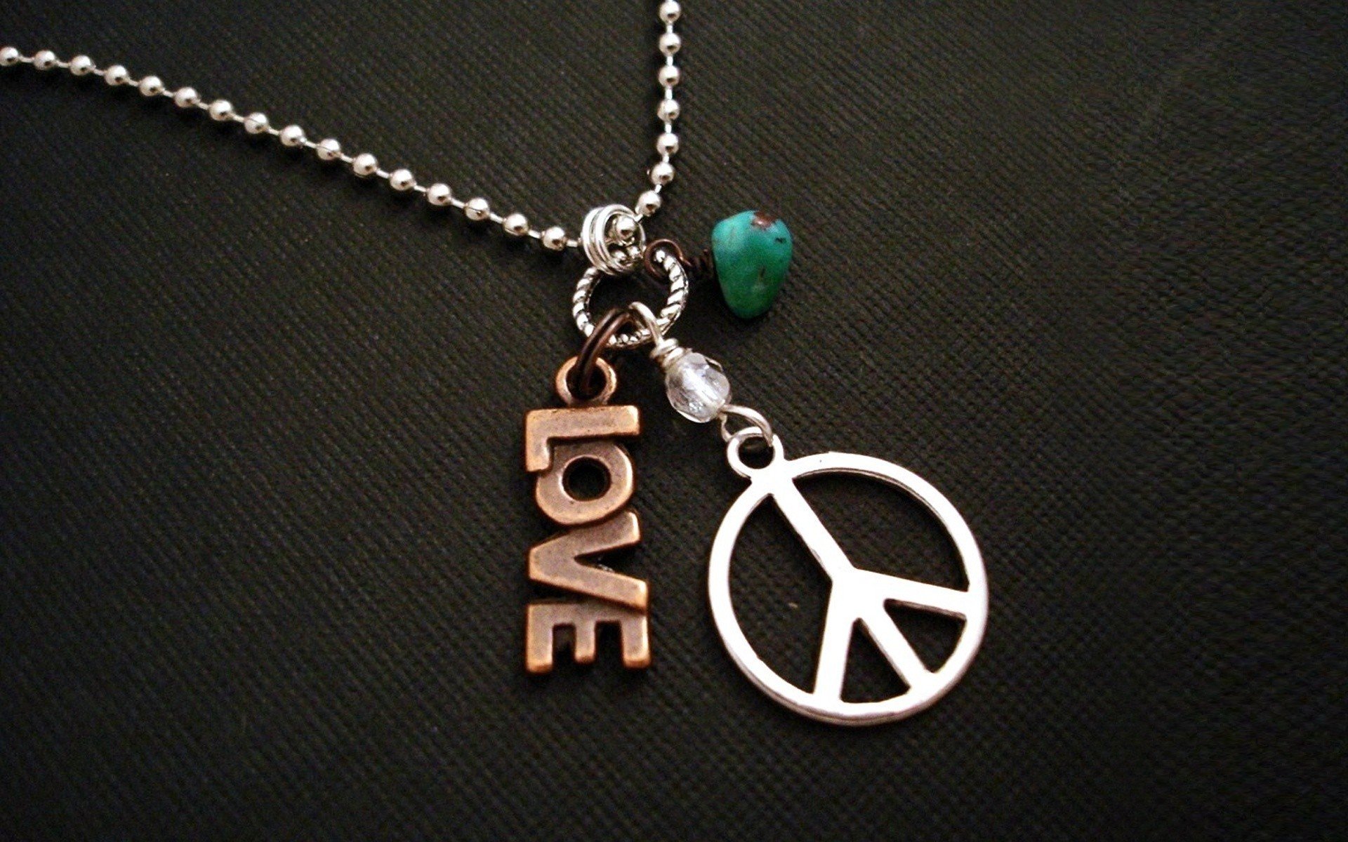 Peace And Love Wallpapers