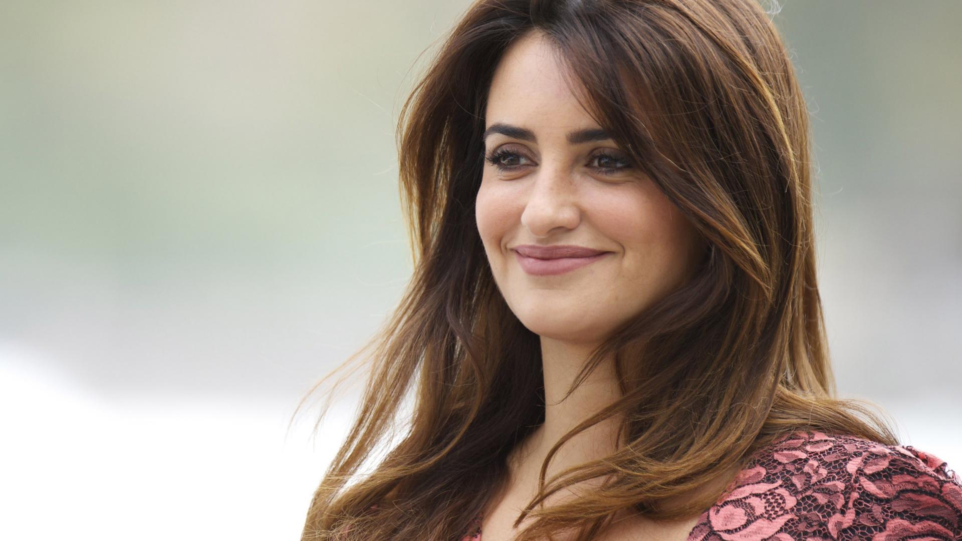 Penelope Cruz  Spanish And Model Wallpapers