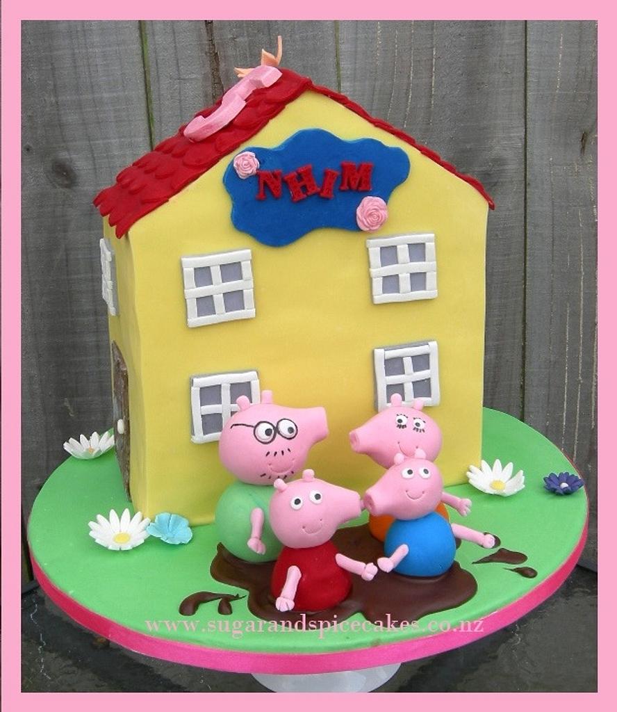 Семья пеппы возле дома. Пеппа Пиг Хаус. Дом свинки Пеппы. Дом и семья свинки Пеппы. Дом свинки Пеппы рядом с домом.