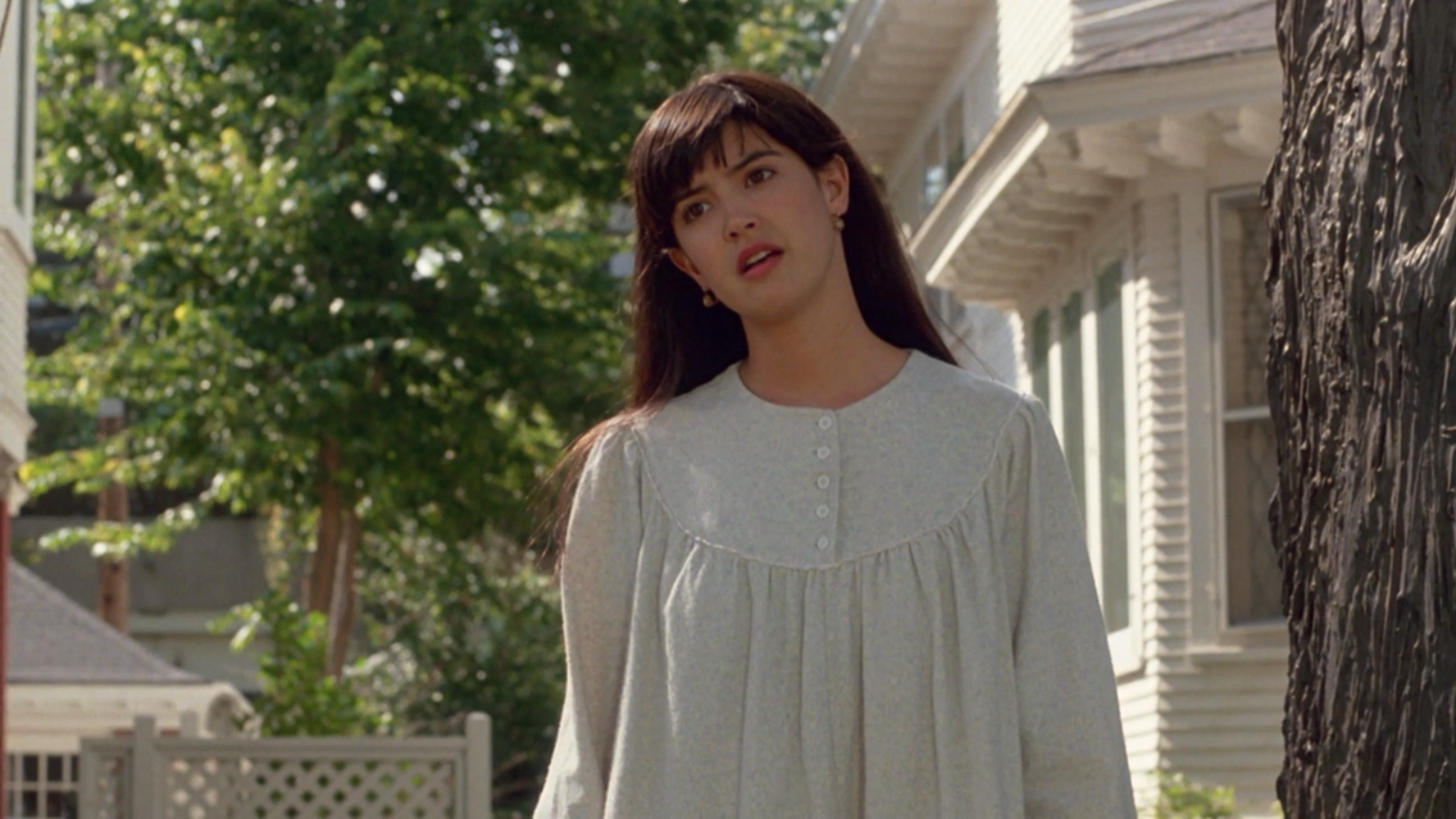 Phoebe Cates Wallpapers