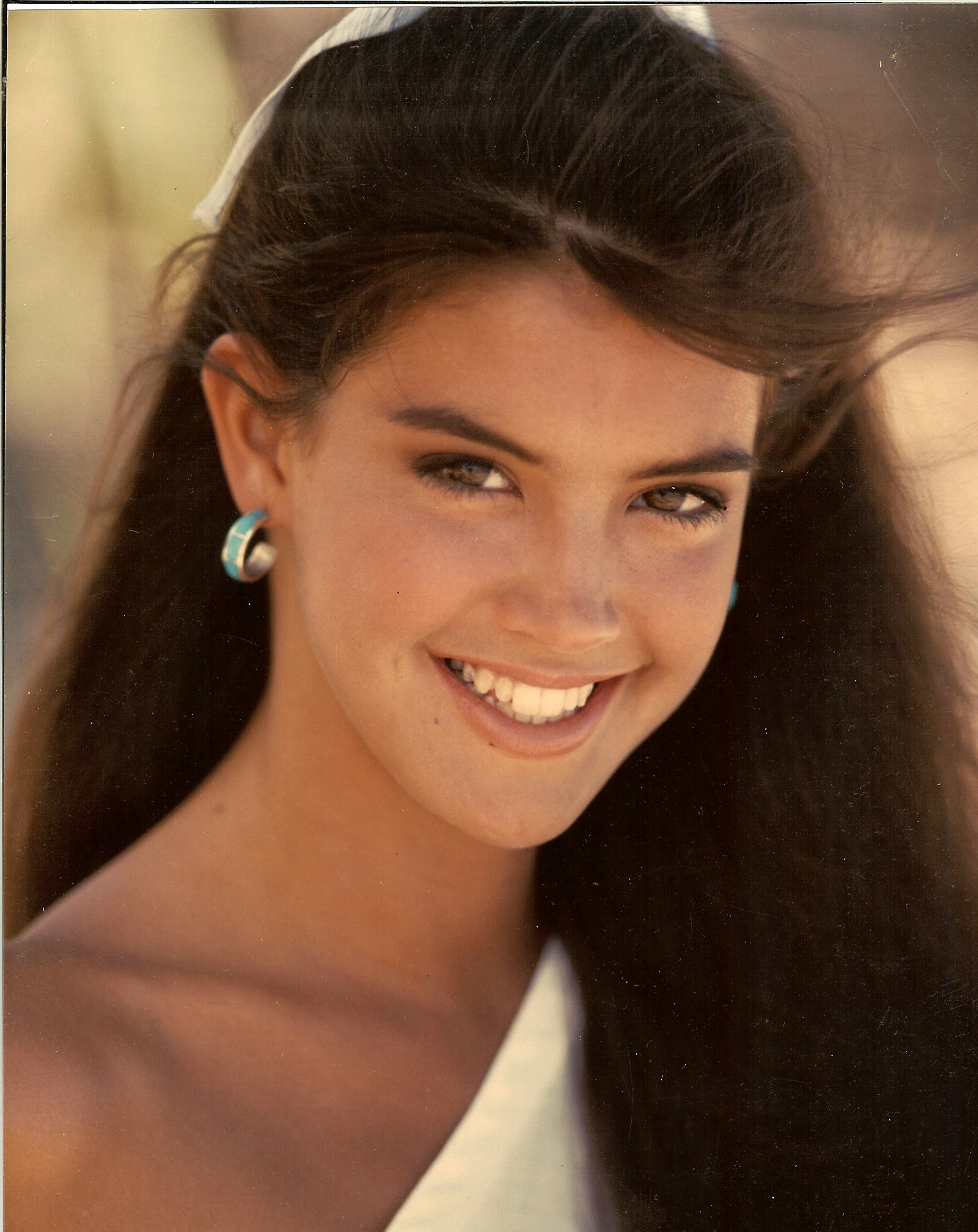 Phoebe Cates Wallpapers