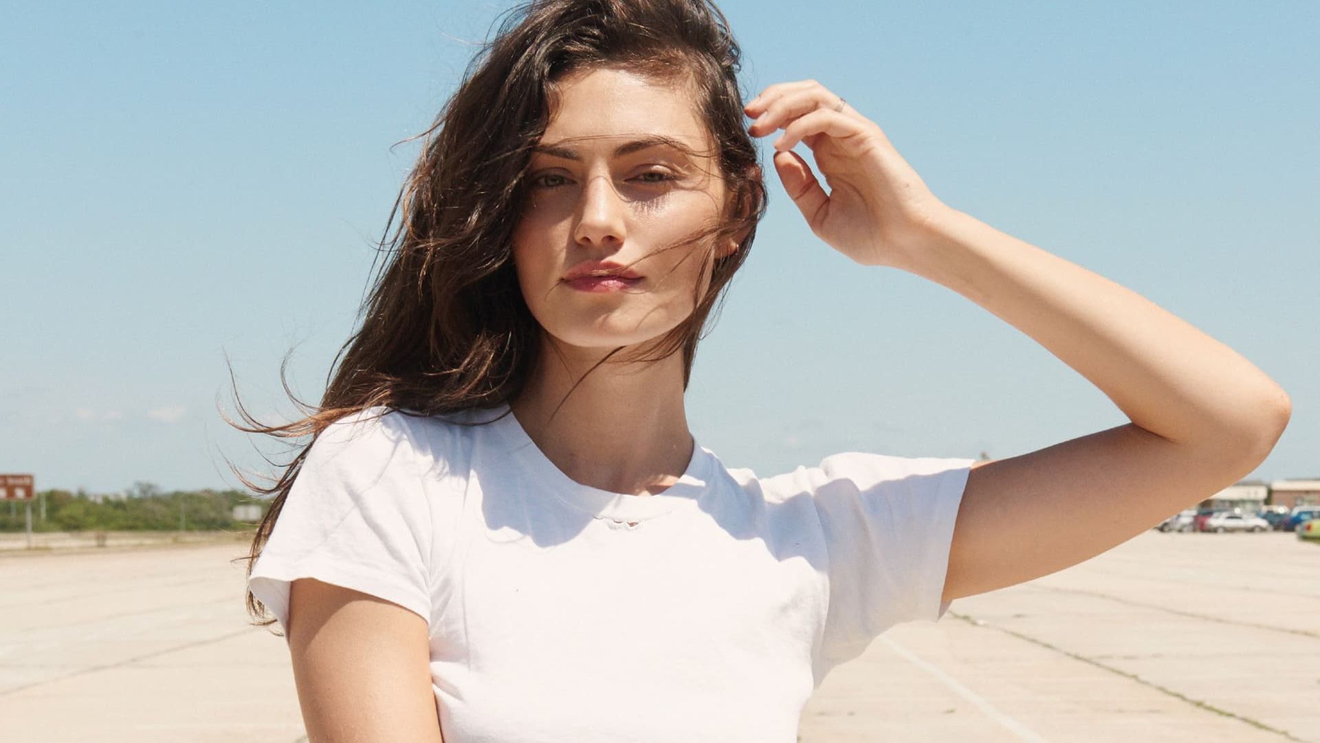 Phoebe Tonkin 2020 Wallpapers