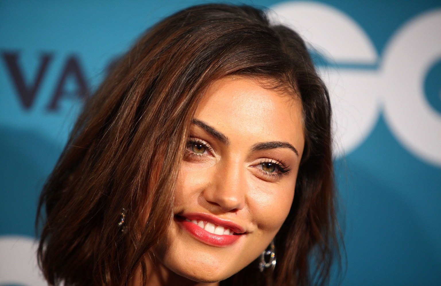 Phoebe Tonkin 2020 Wallpapers