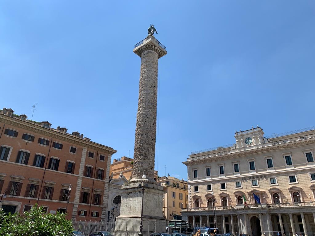 Piazza Colonna Wallpapers