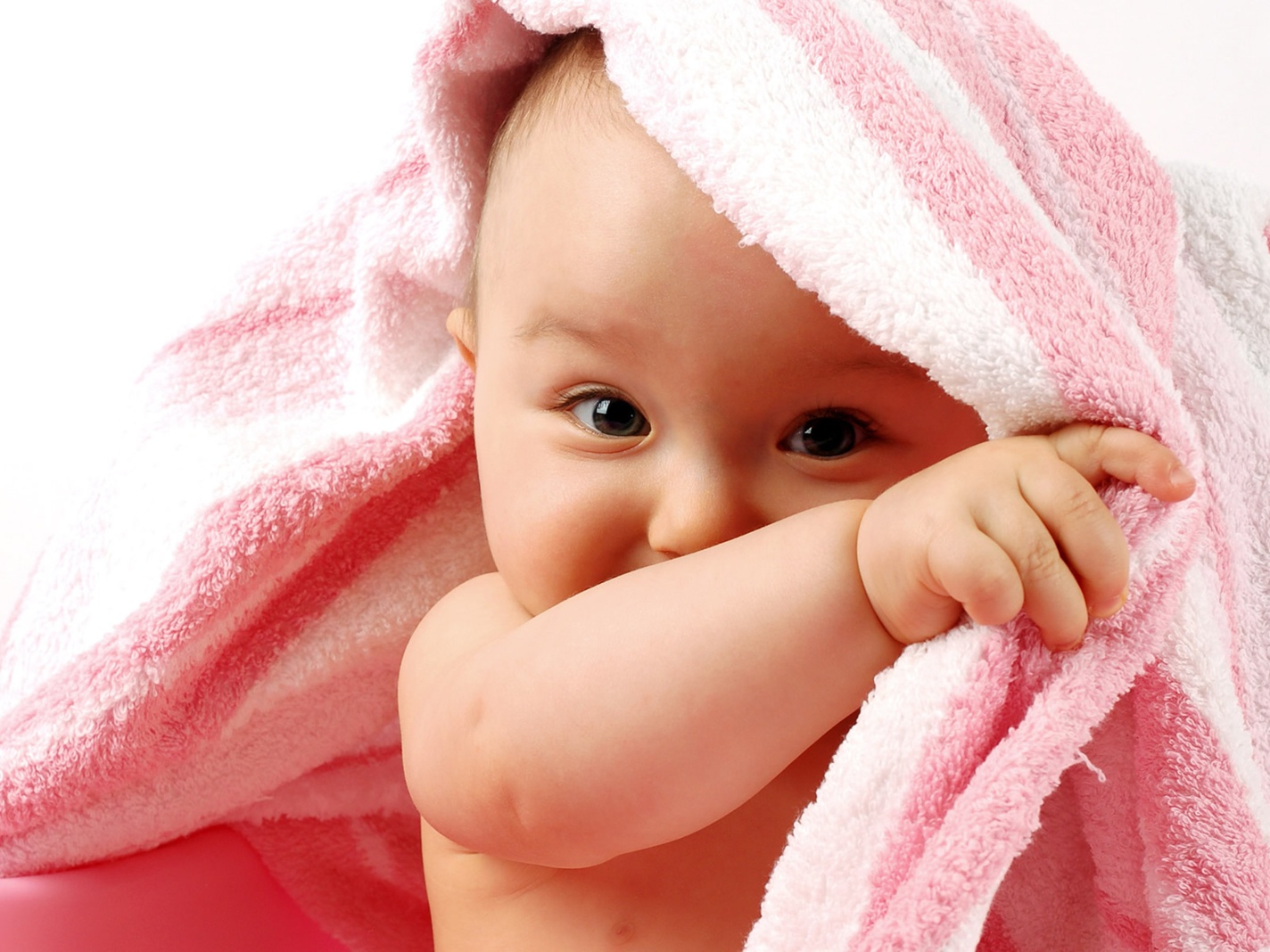 Picture Of Cute Baby Wallpapers