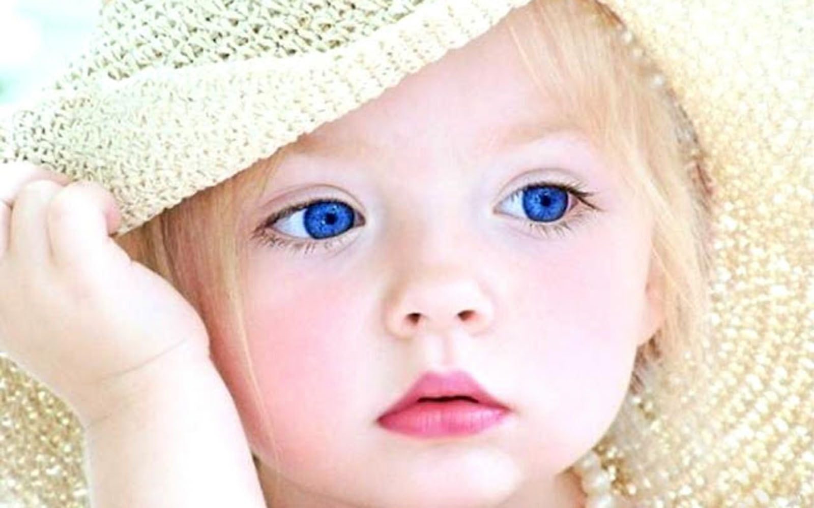 Picture Of Cute Baby Wallpapers