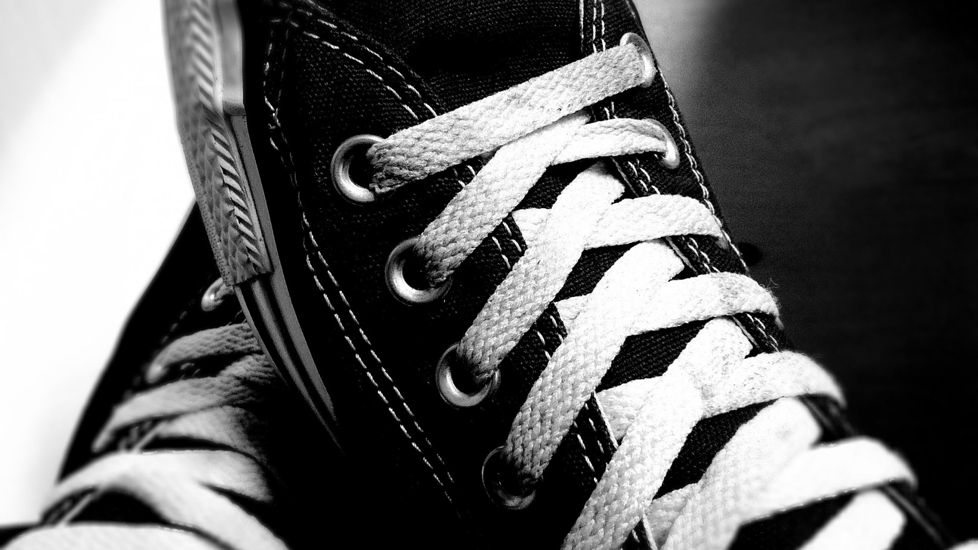 Pictures Of Converses Wallpapers