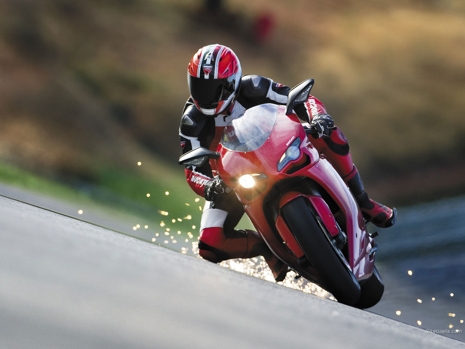 Pictures Of Ducati Motorcycles Wallpapers