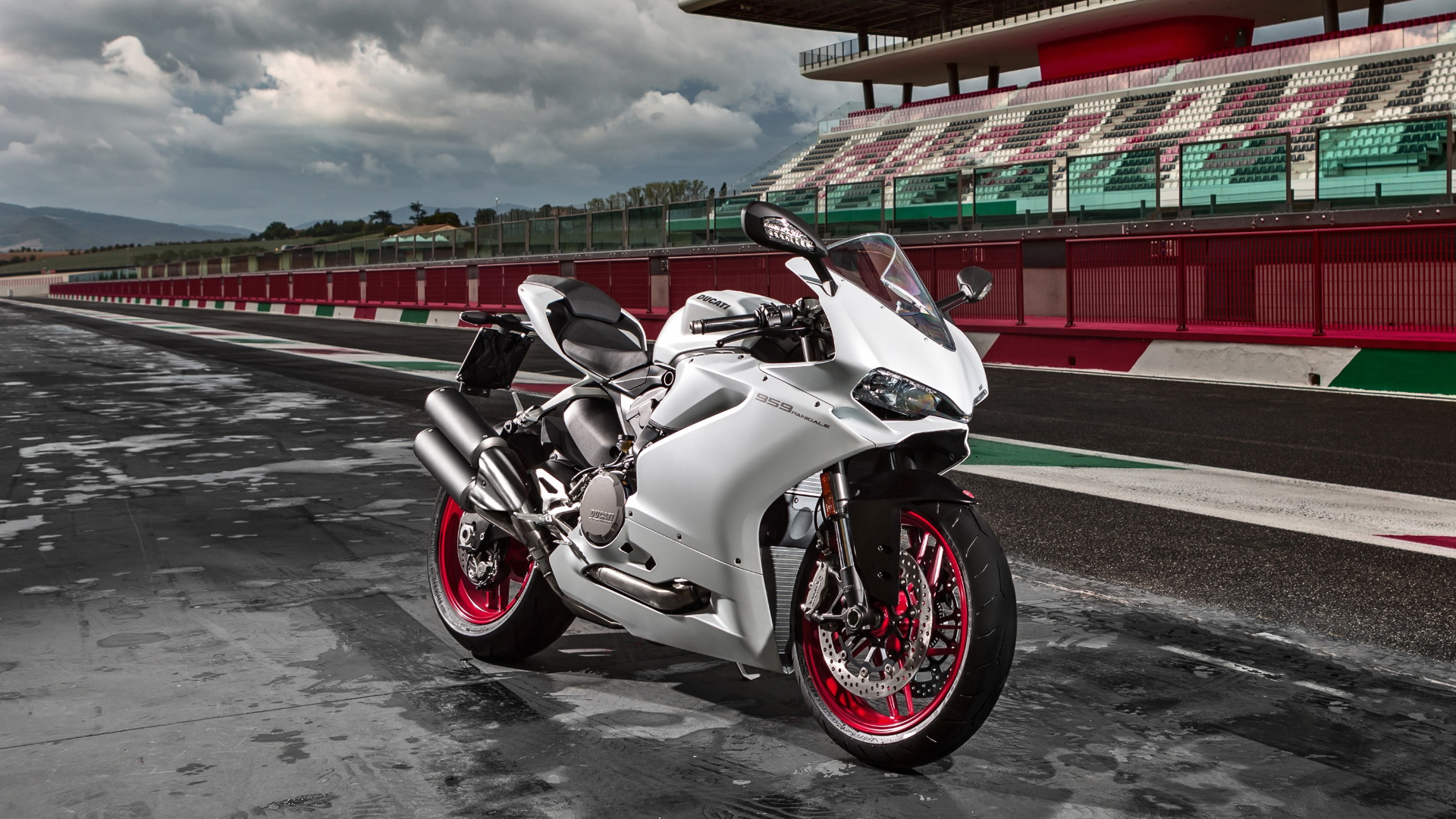 Pictures Of Ducati Motorcycles Wallpapers