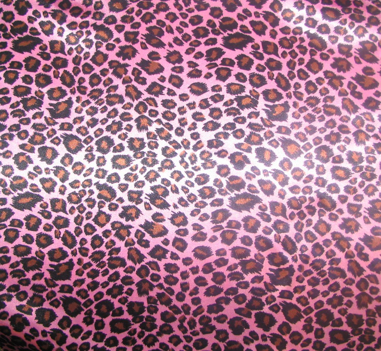 Pink Leopard Wallpapers