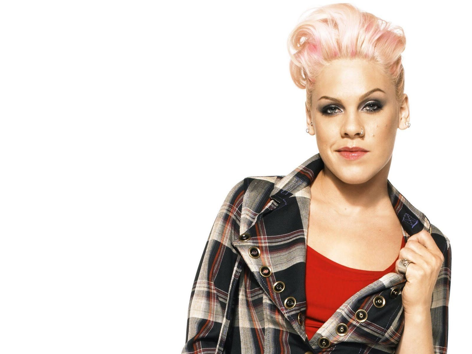 Pink Singer Wallpapers