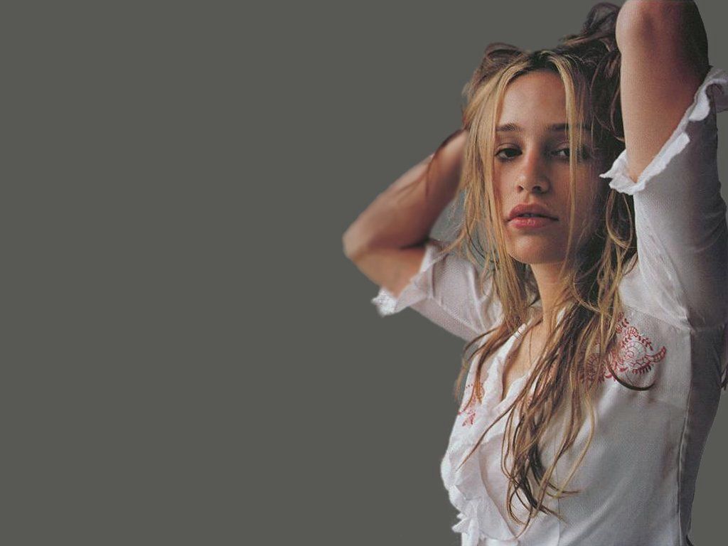 Piper Perabo Wallpapers