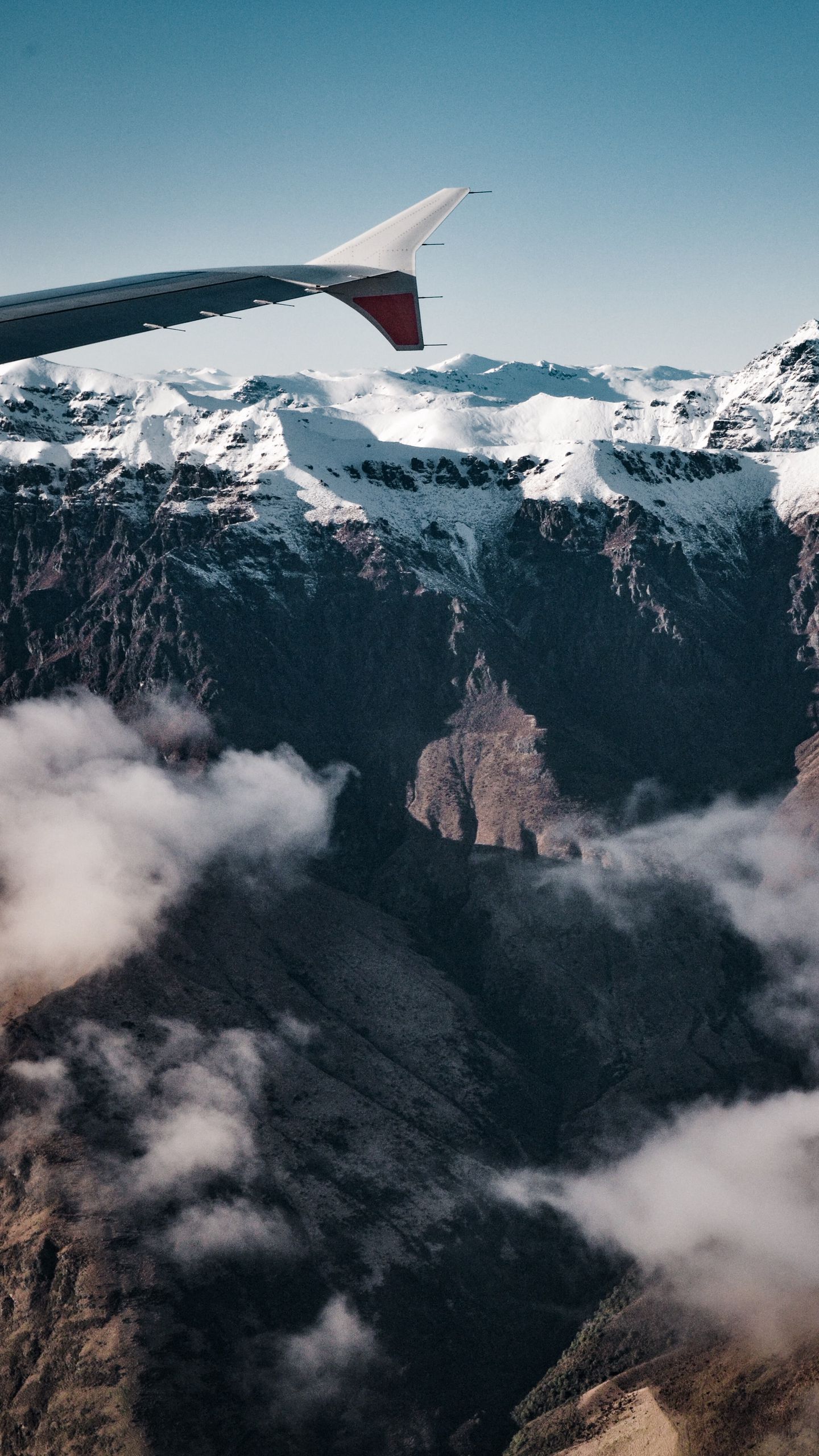 Plane Mountains Wallpapers