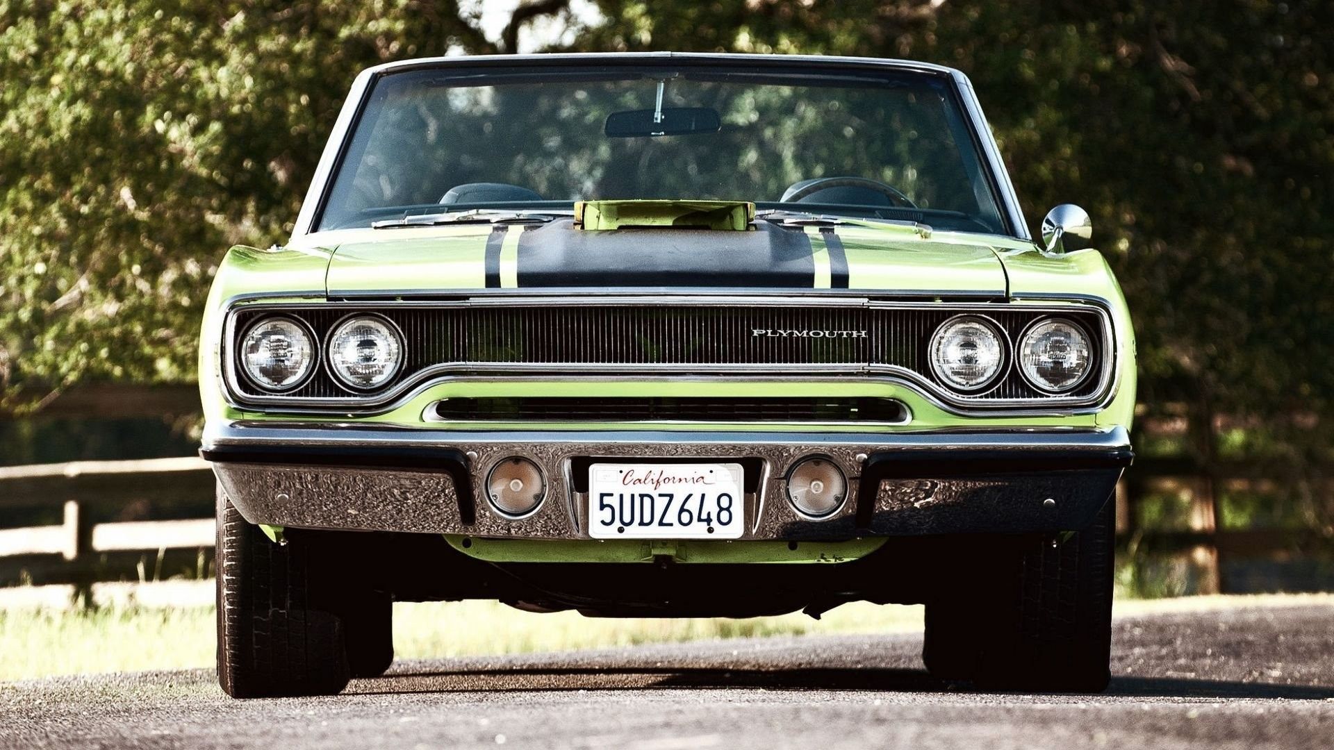 Plymouth Roadrunner Wallpapers