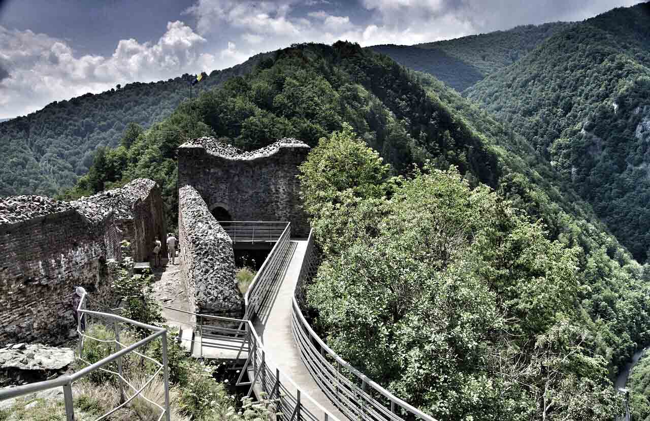 Poenari Castle Wallpapers