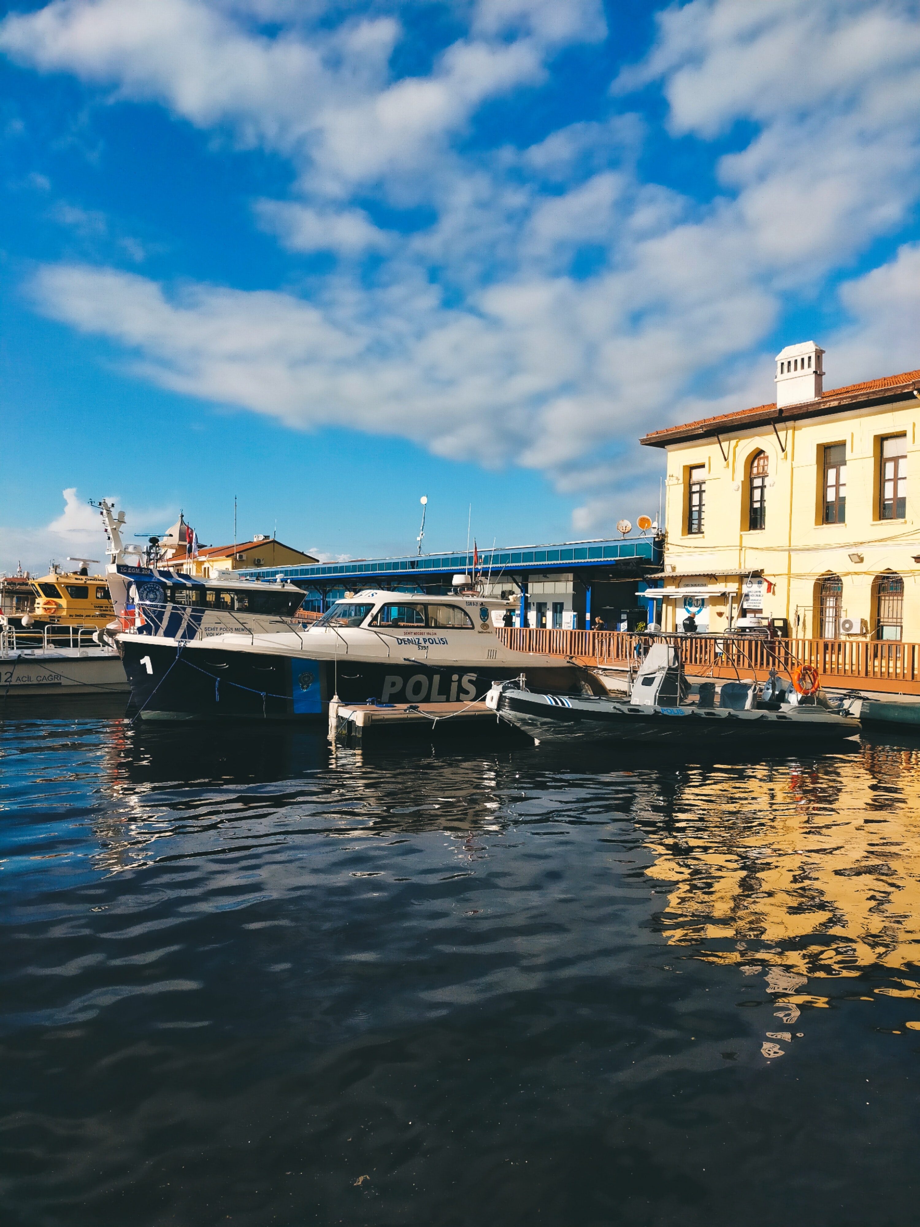 Police Boat Wallpapers