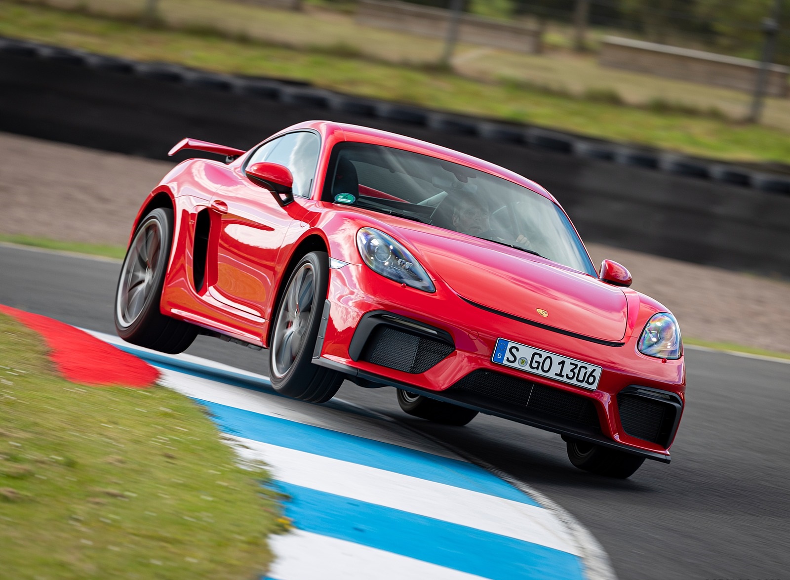 Porsche 718 Cayman Gt4 Wallpapers