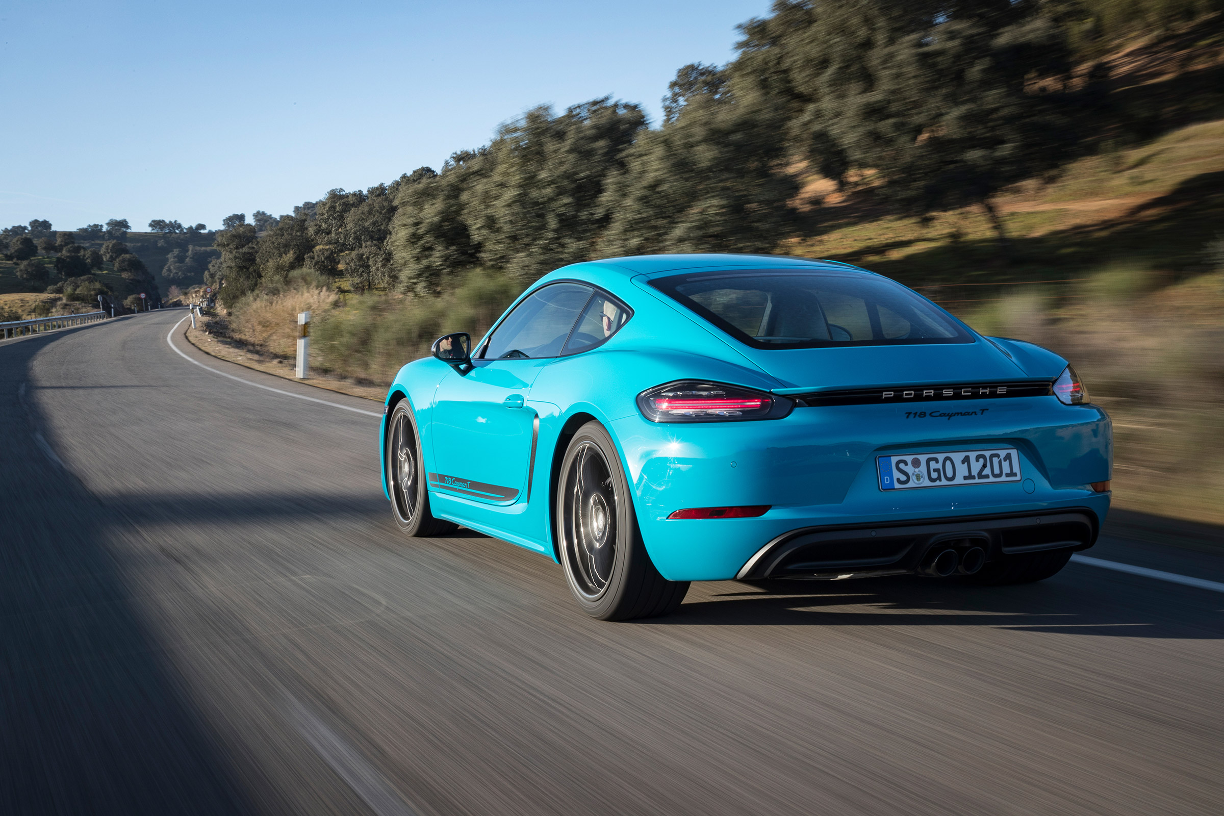 Porsche 718 Cayman T Wallpapers