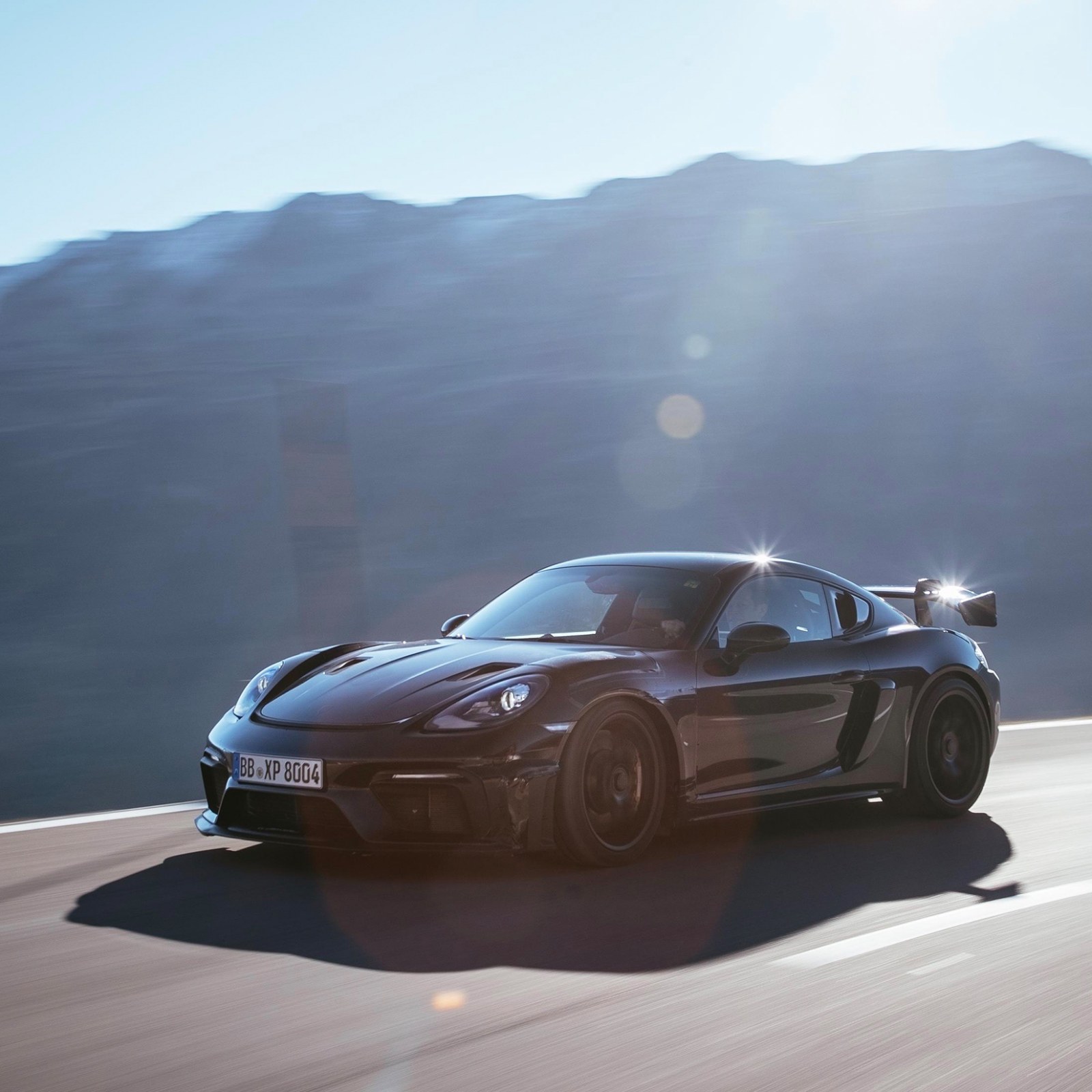 Porsche 718 Cayman T Wallpapers