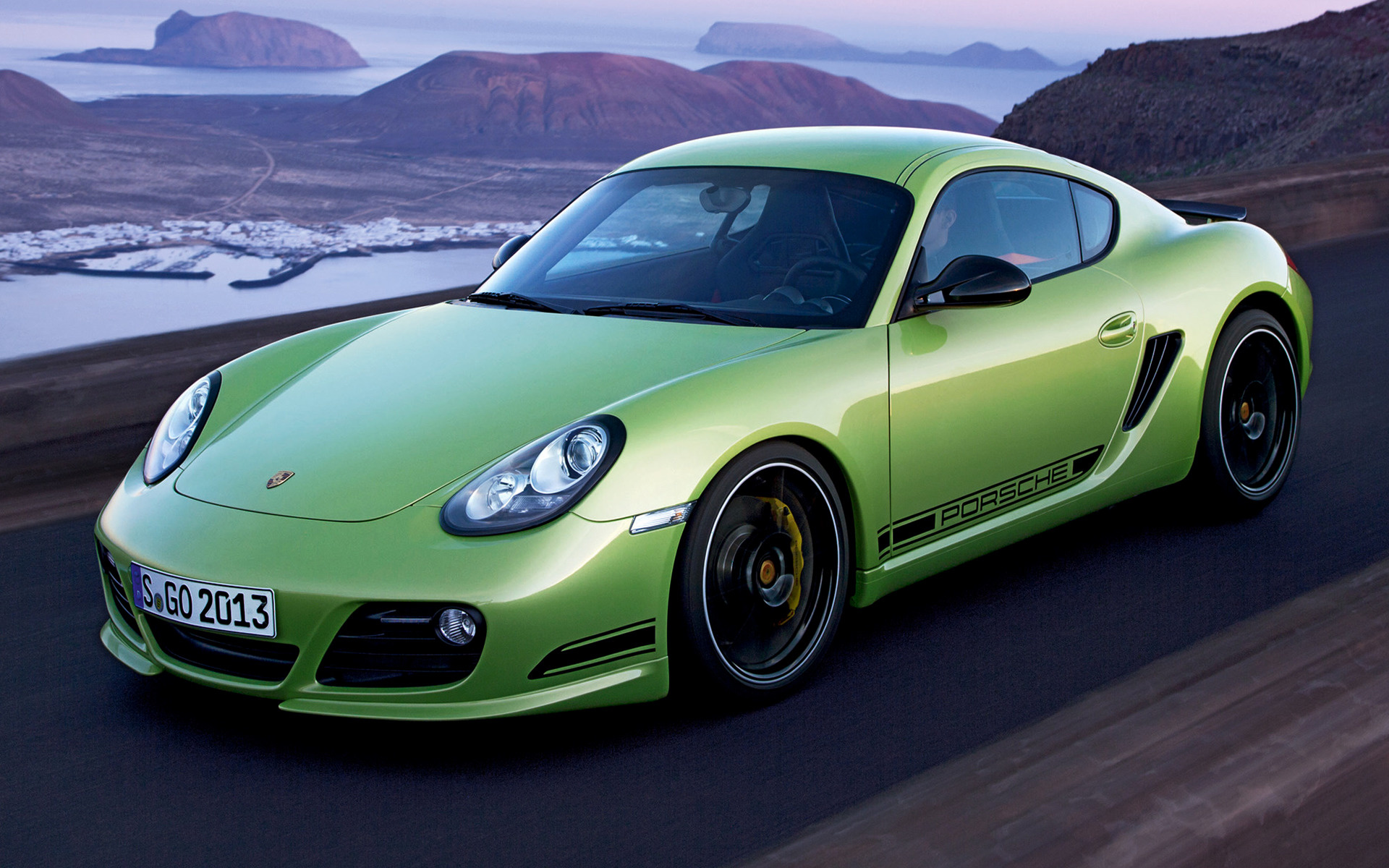 Porsche Cayman R Wallpapers