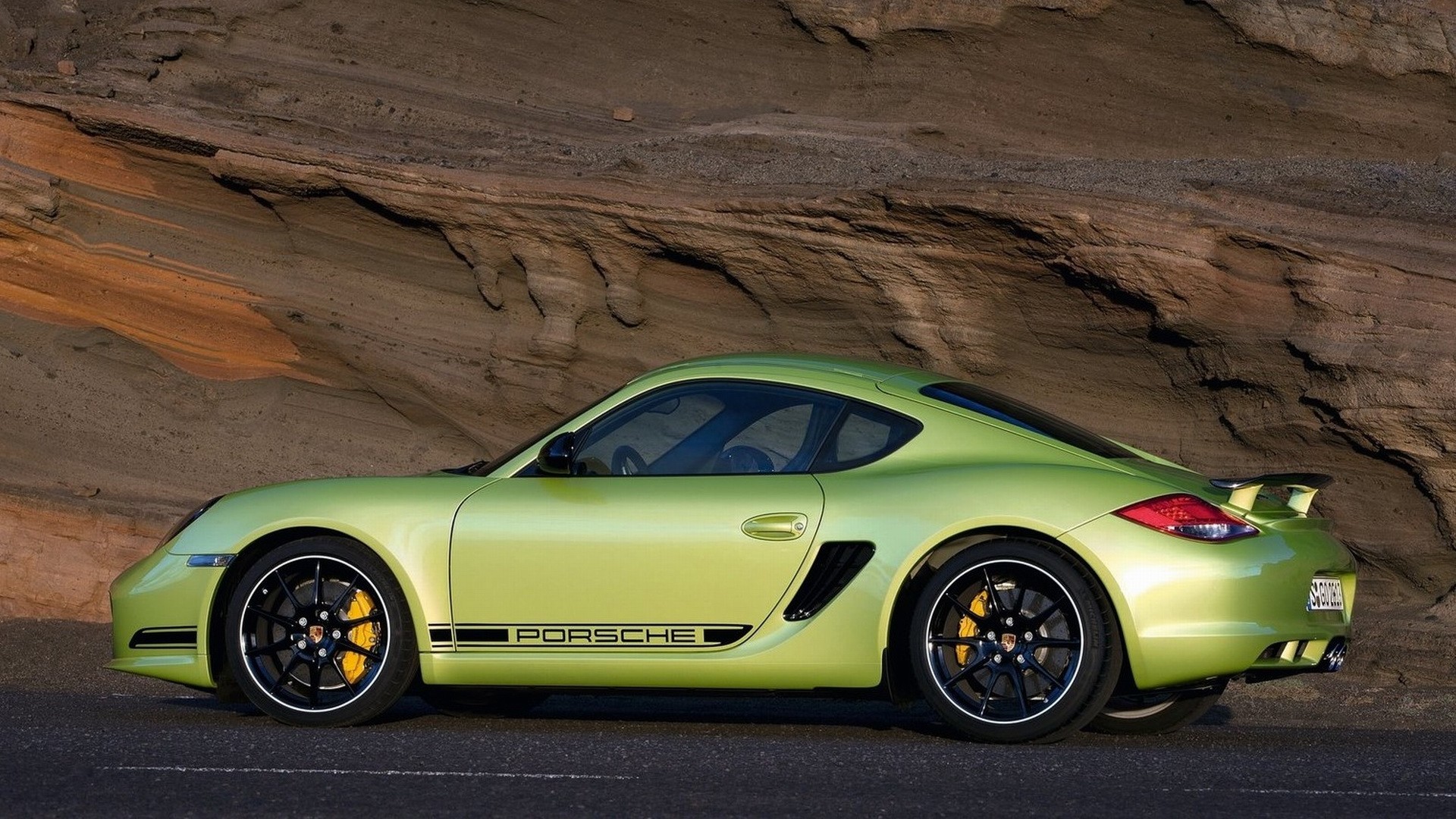 Porsche Cayman R Wallpapers