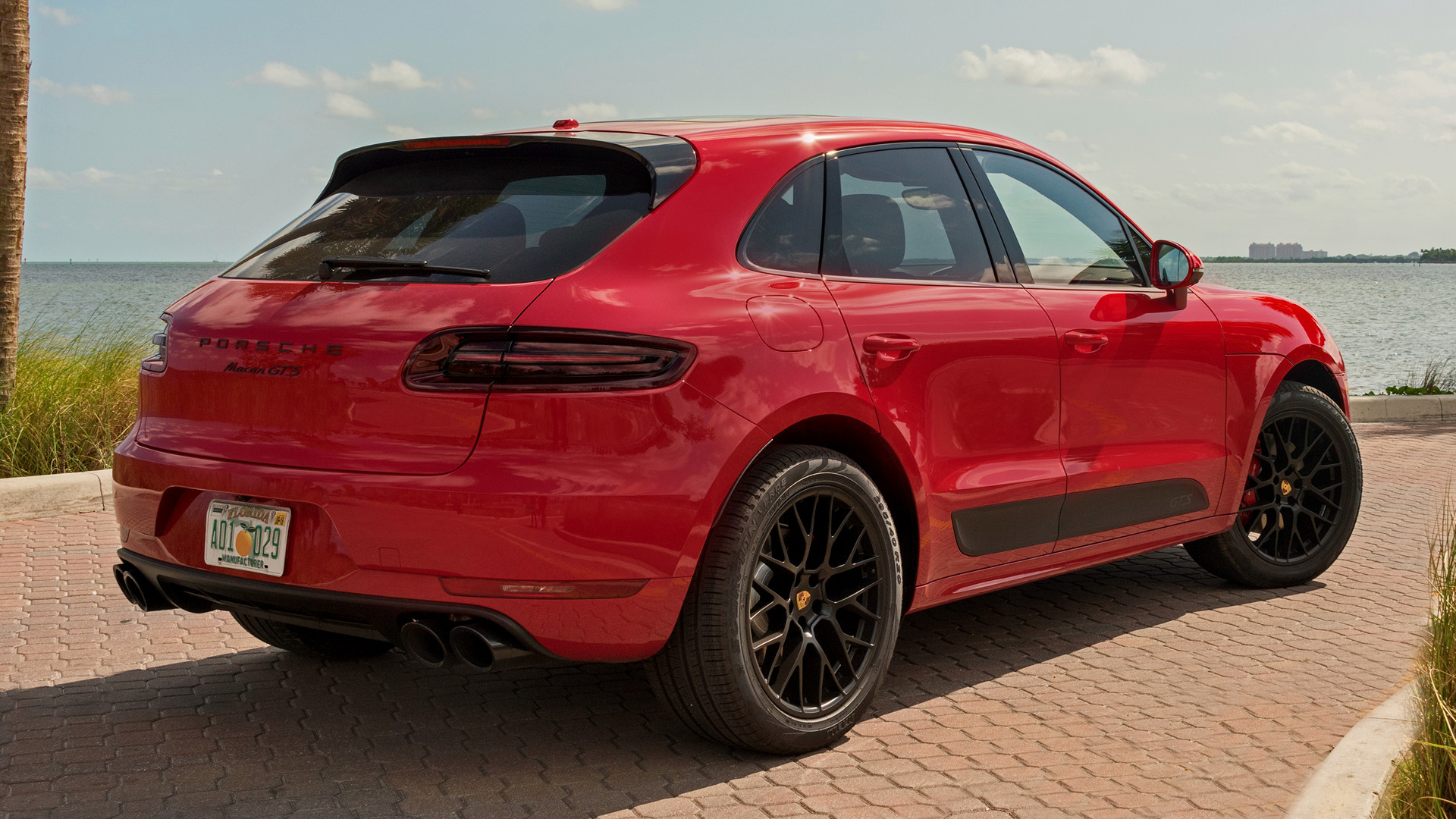 Porsche Macan Gts Wallpapers