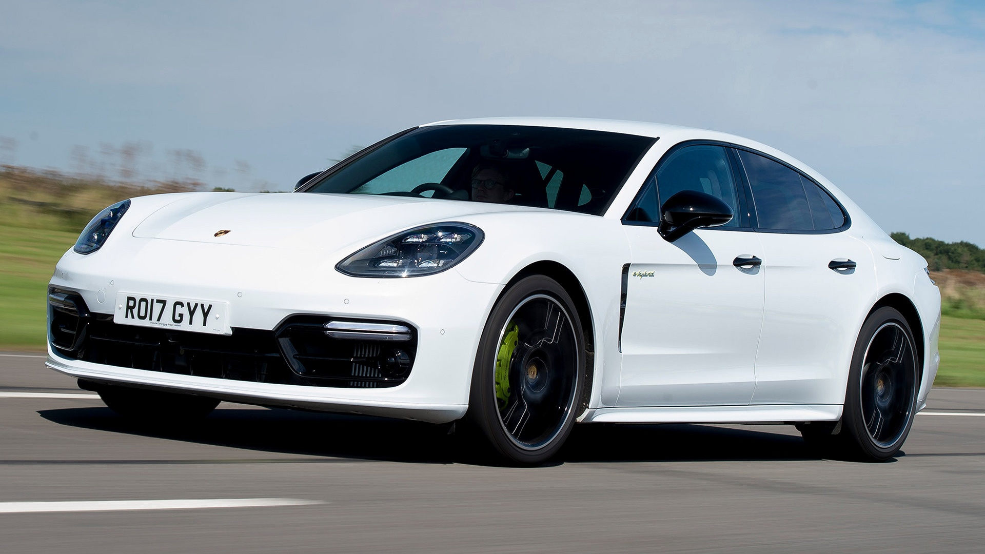 Porsche Panamera 4 E-Hybrid Sport Turismo Sportdesign Package Wallpapers