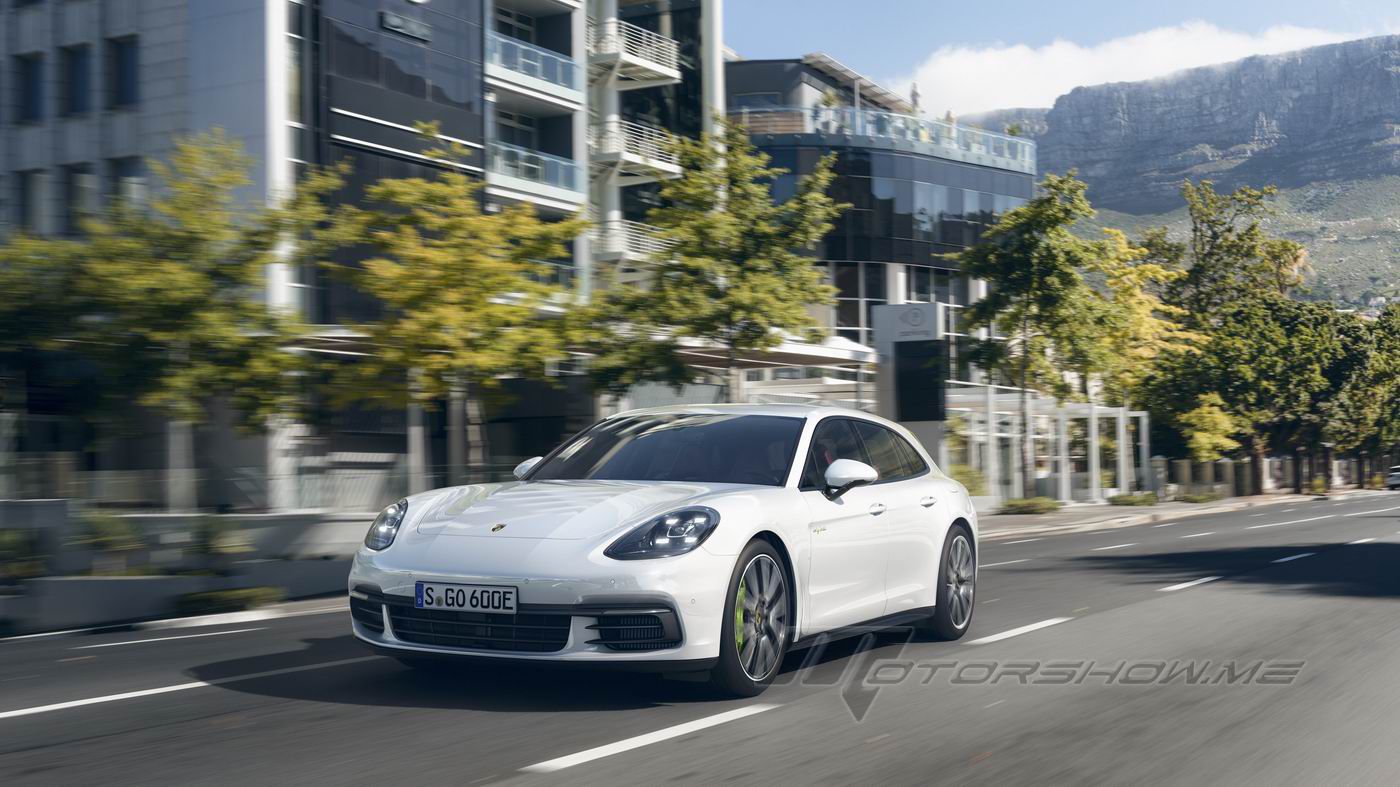 Porsche Panamera 4 E-Hybrid Sport Turismo Wallpapers