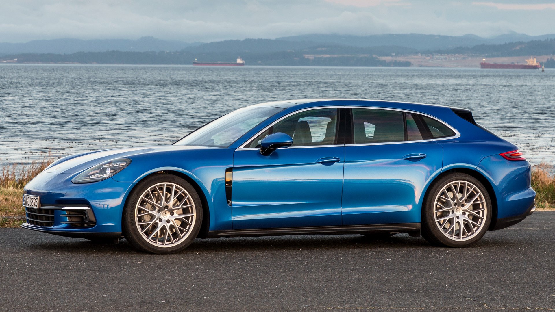 Porsche Panamera 4S Sport Turismo Wallpapers