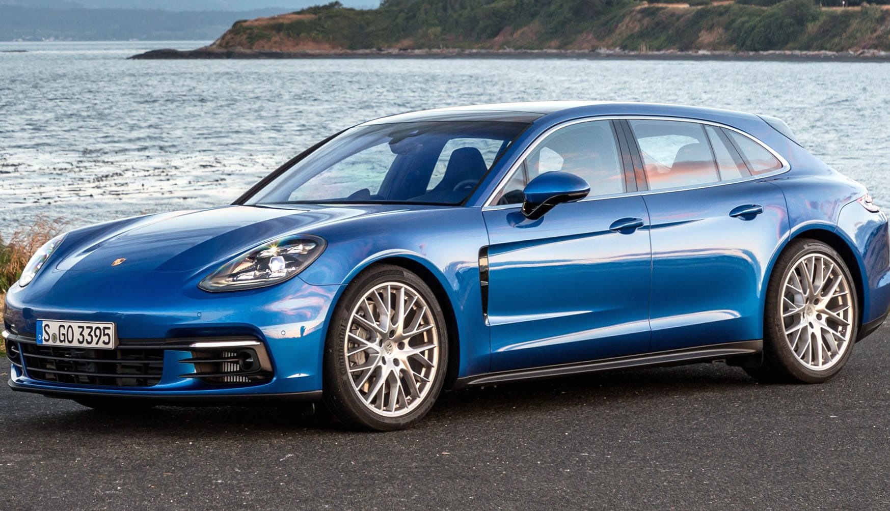 Porsche Panamera 4S Sport Turismo Wallpapers