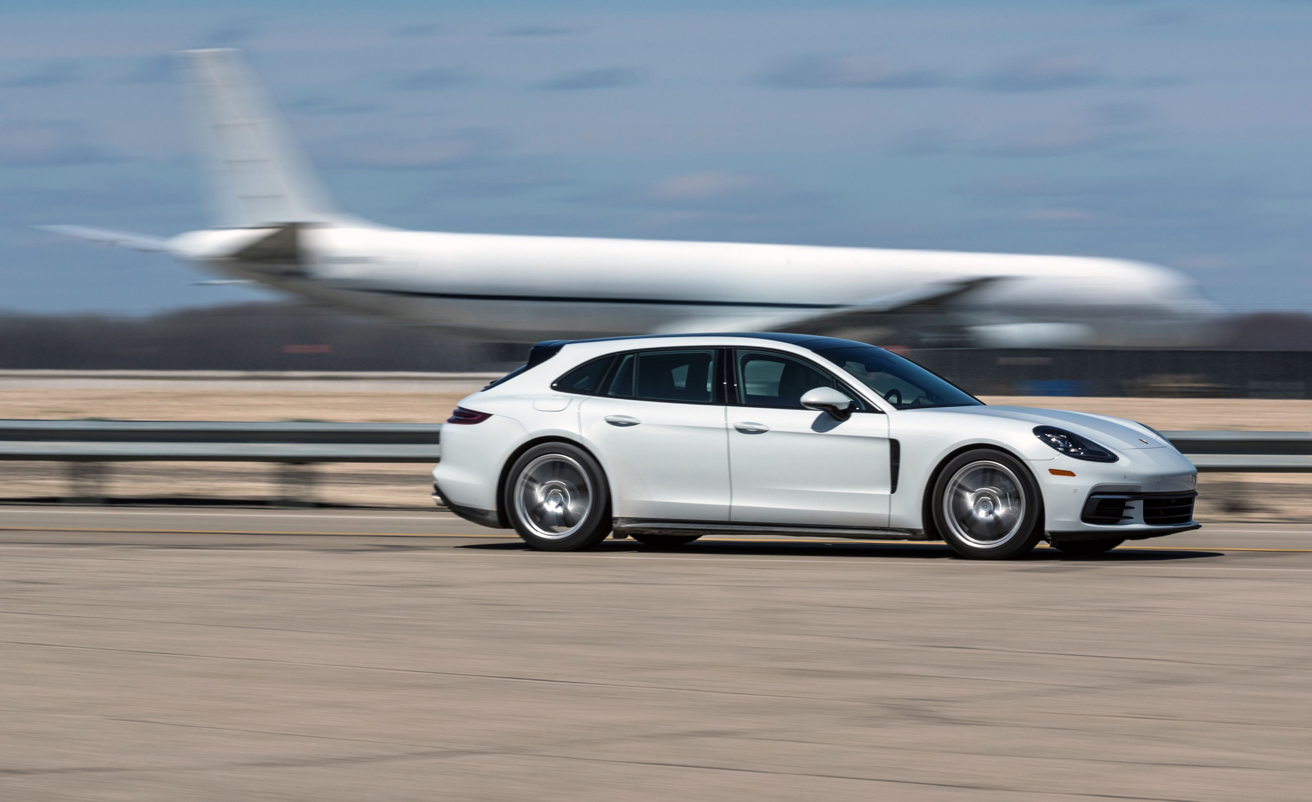 Porsche Panamera 4S Sport Turismo Wallpapers