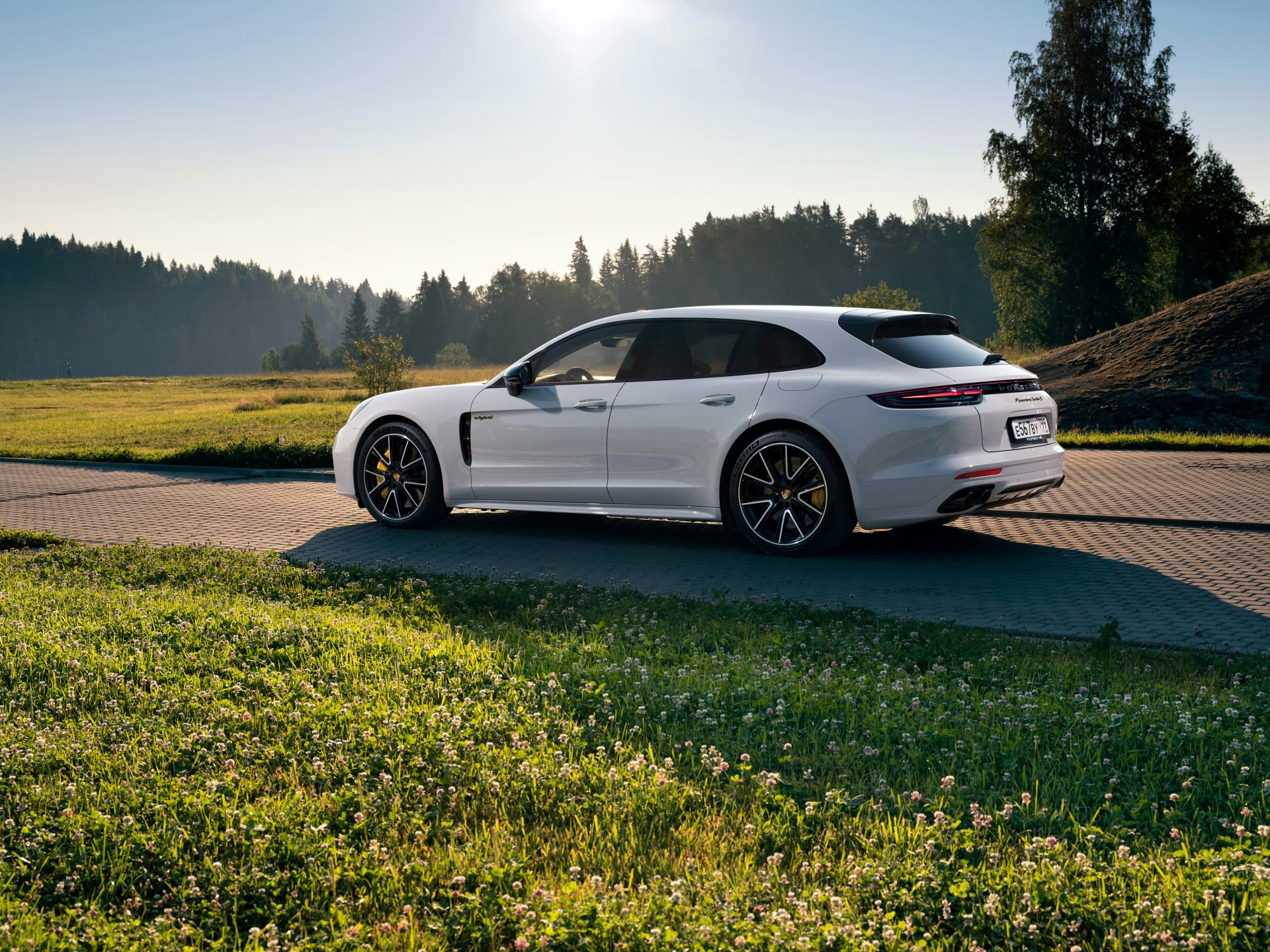 Porsche Panamera Sport Turismo Wallpapers