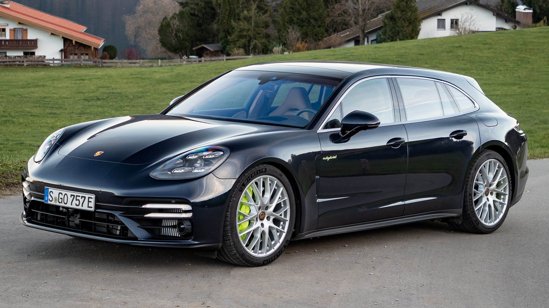 Porsche Panamera Turbo S E-Hybrid Sport Turismo Wallpapers