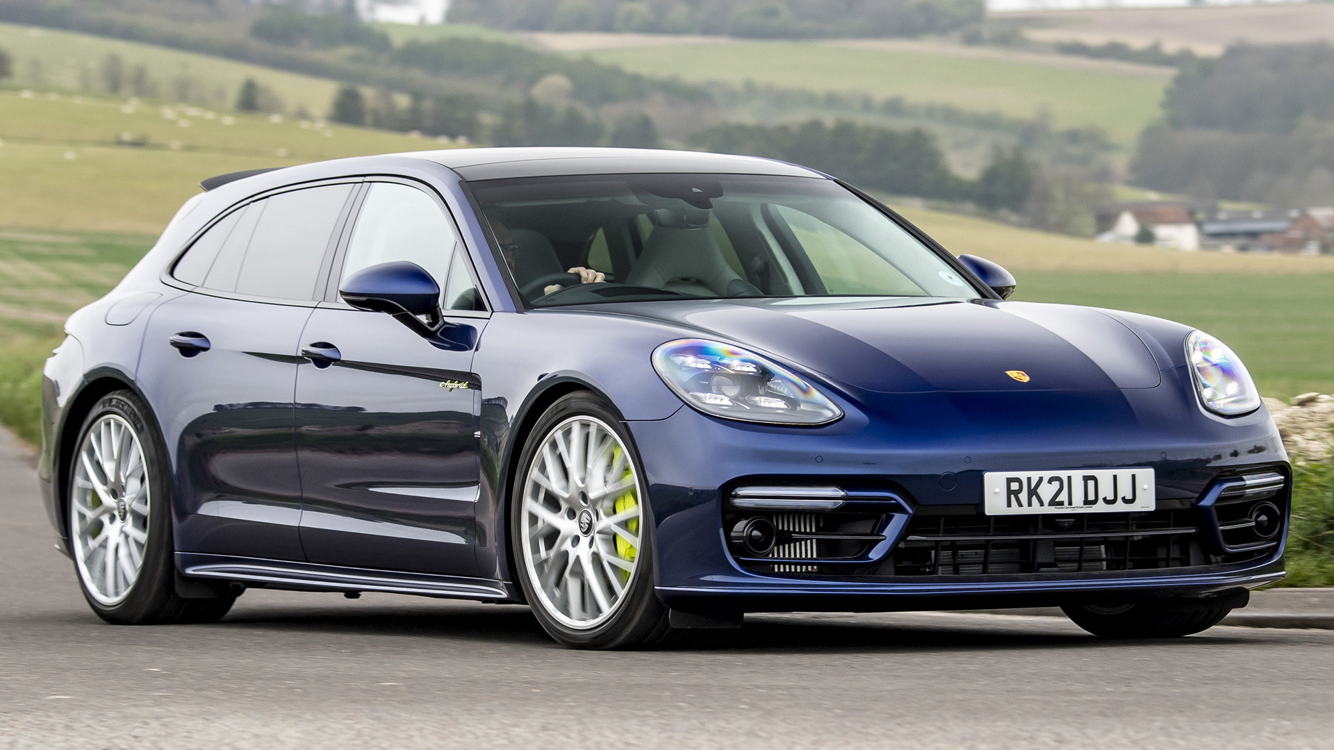 Porsche Panamera Turbo S E-Hybrid Sport Turismo Wallpapers