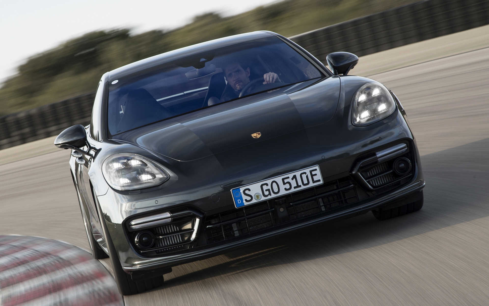 Porsche Panamera Turbo S E-Hybrid Sportdesign Package Wallpapers